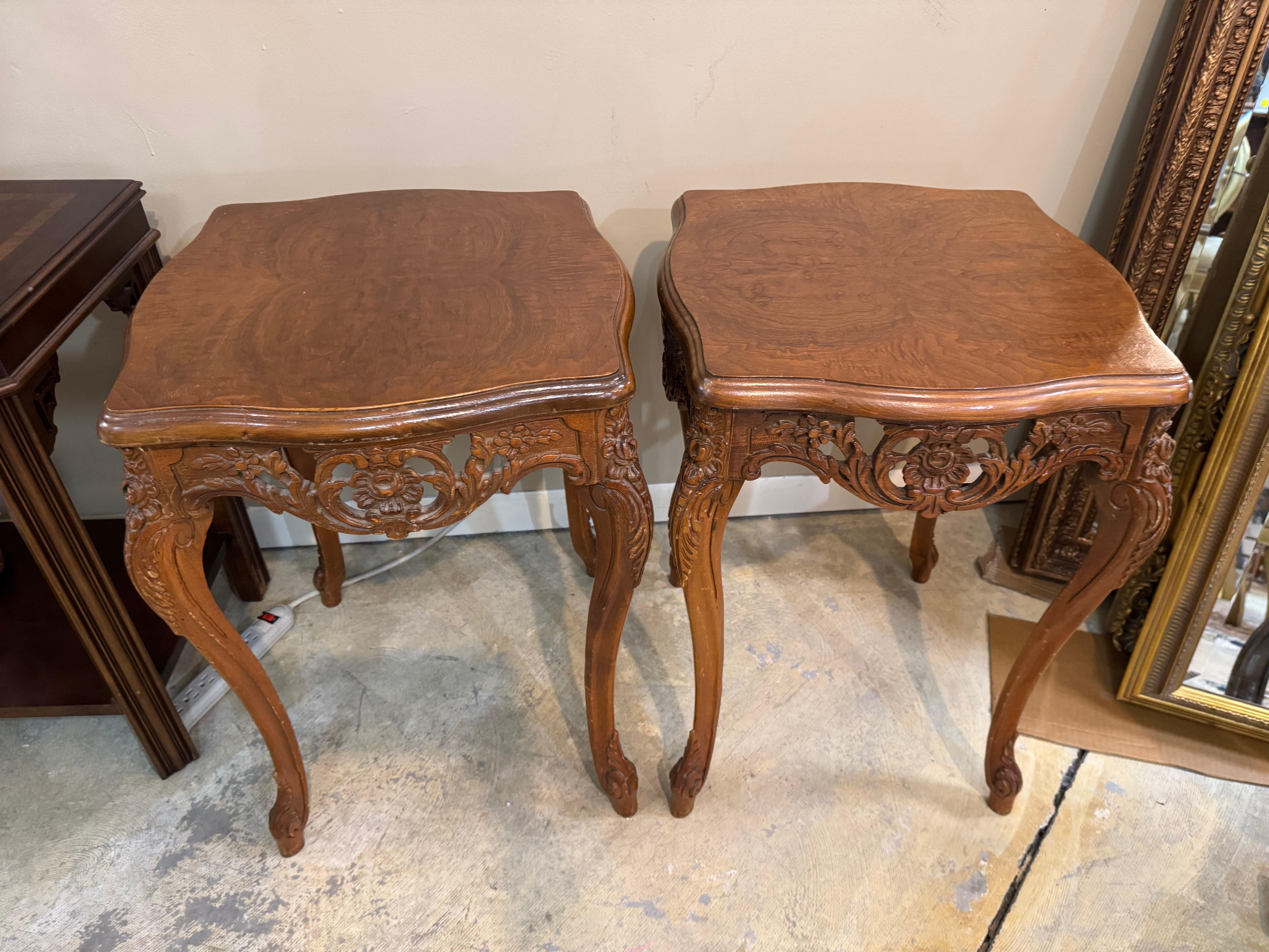 Tables d'appoint provisoires du milieu du siècle Hand Made en vente 5