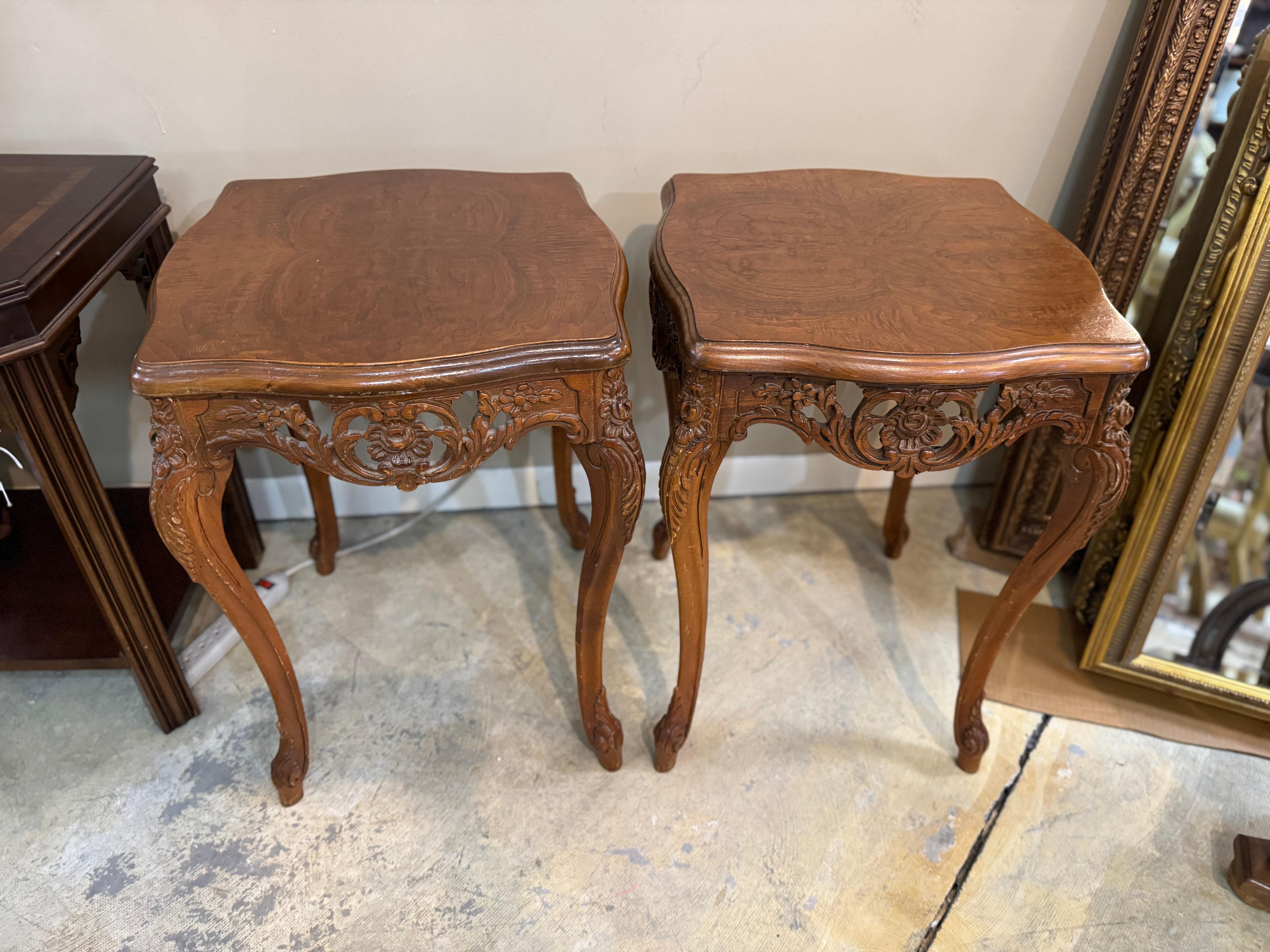 Tables d'appoint provisoires du milieu du siècle Hand Made en vente 6