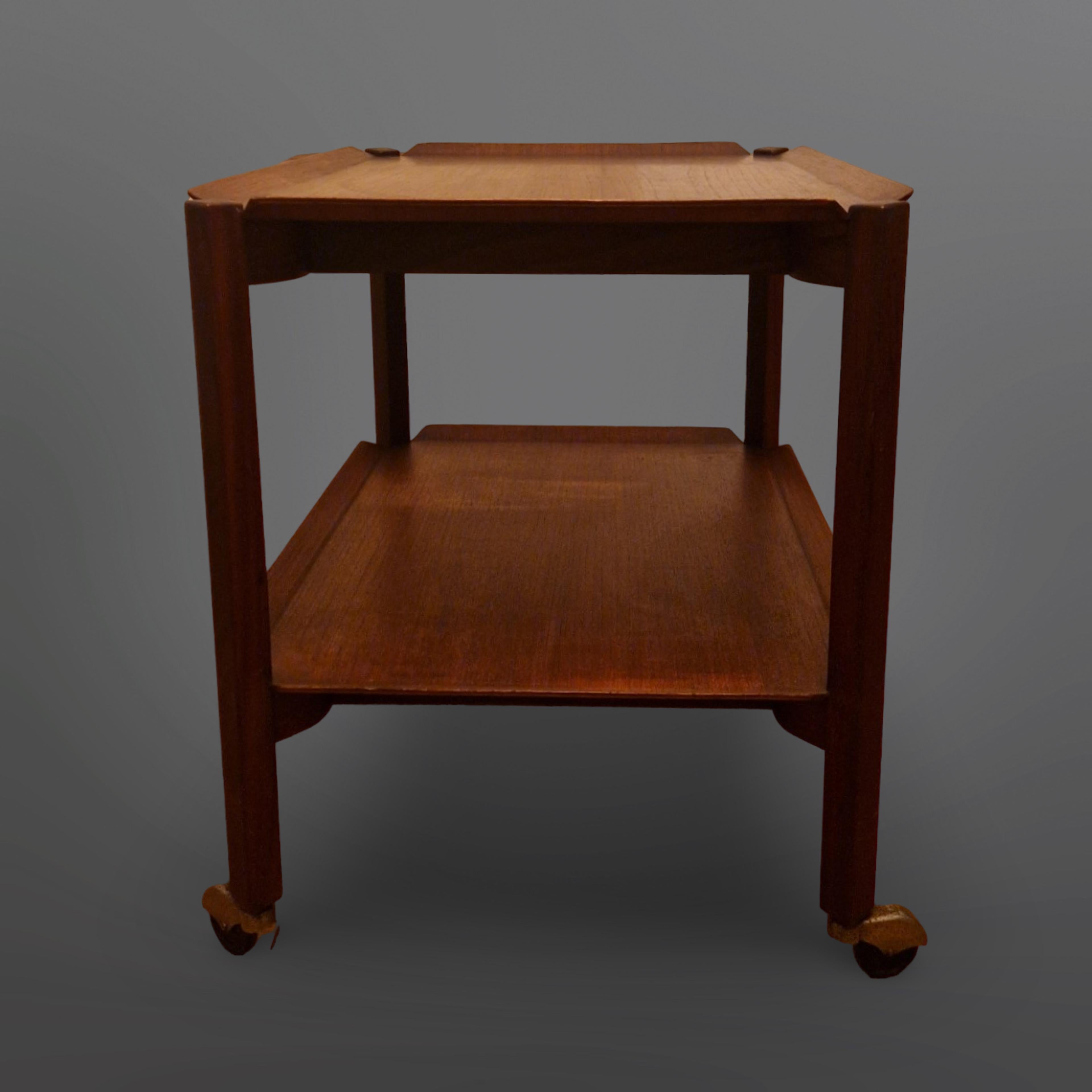 Mid century PT10 serving cart by Cees Brakeman for Pastoe, Netherlands 1950s For Sale 3