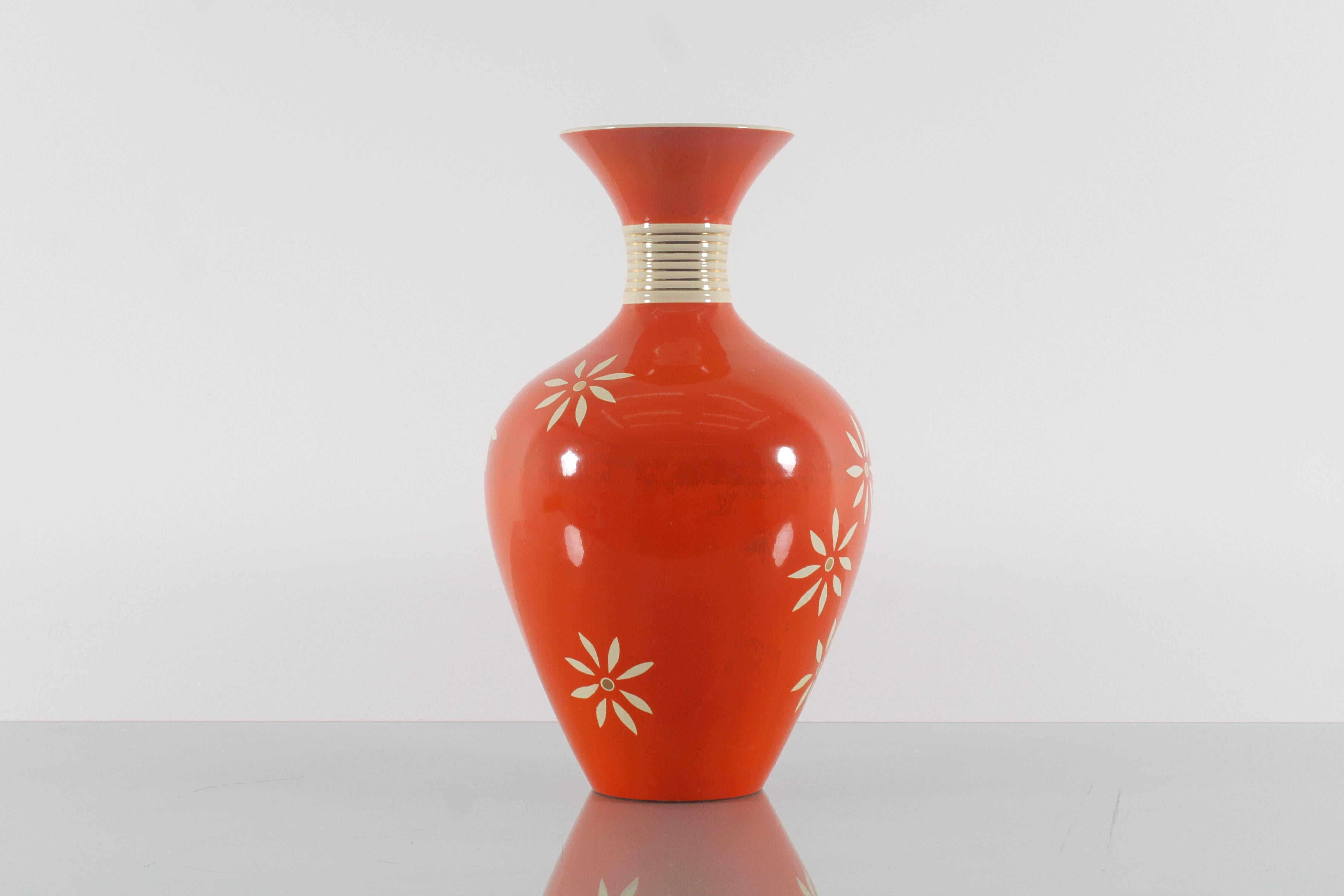 Mid-Century Modern Vase Pucci Umbertide du milieu du siècle en céramique émaillée à la main 1950 Italie en vente