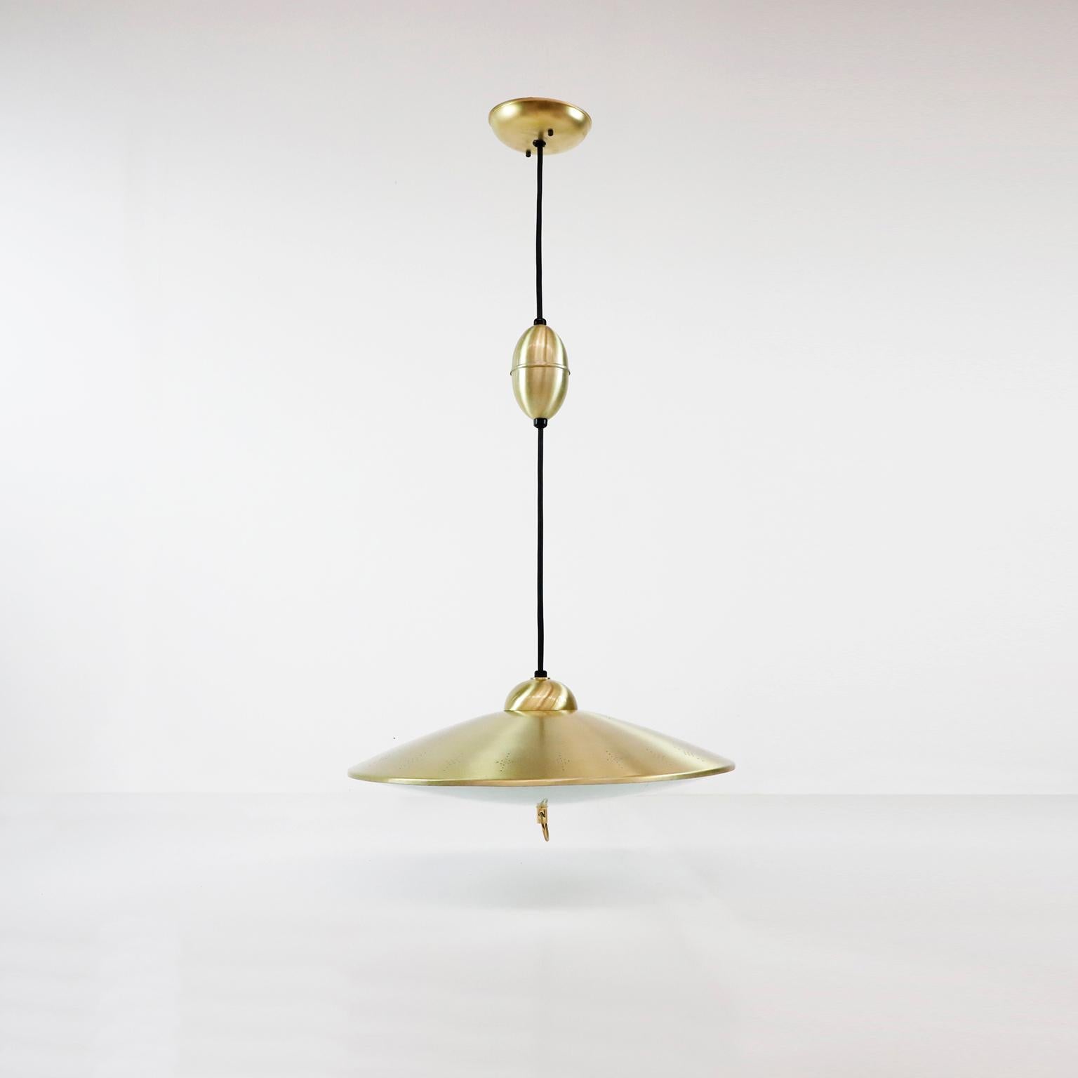 circa 1960. We offere this midcentury Pull Down Pendant Light Fixture. Great vintage conditions and recently restored and the entire electrical system is changed.