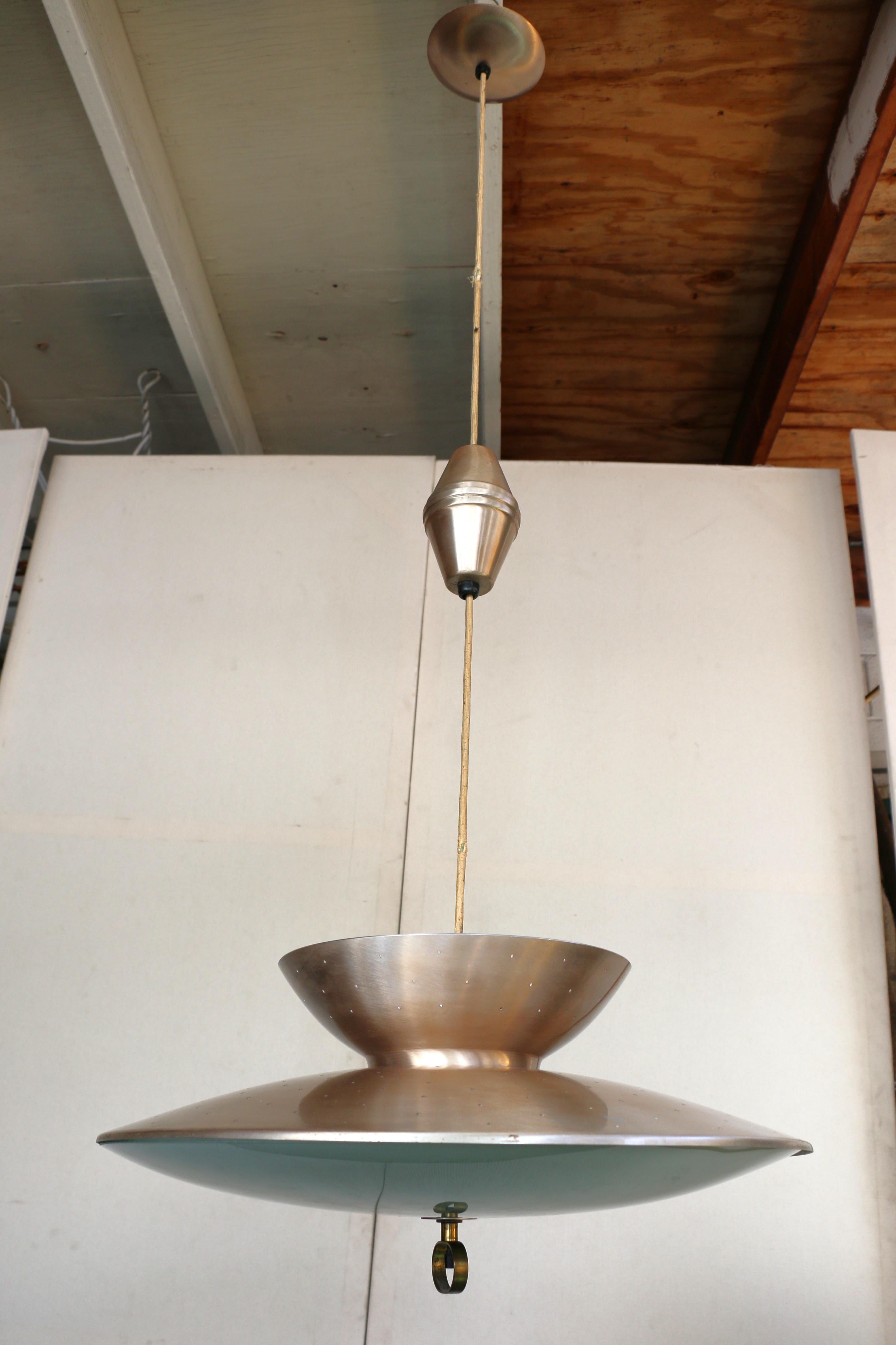 Mid Century Pull Down Pendelleuchte (Mitte des 20. Jahrhunderts) im Angebot