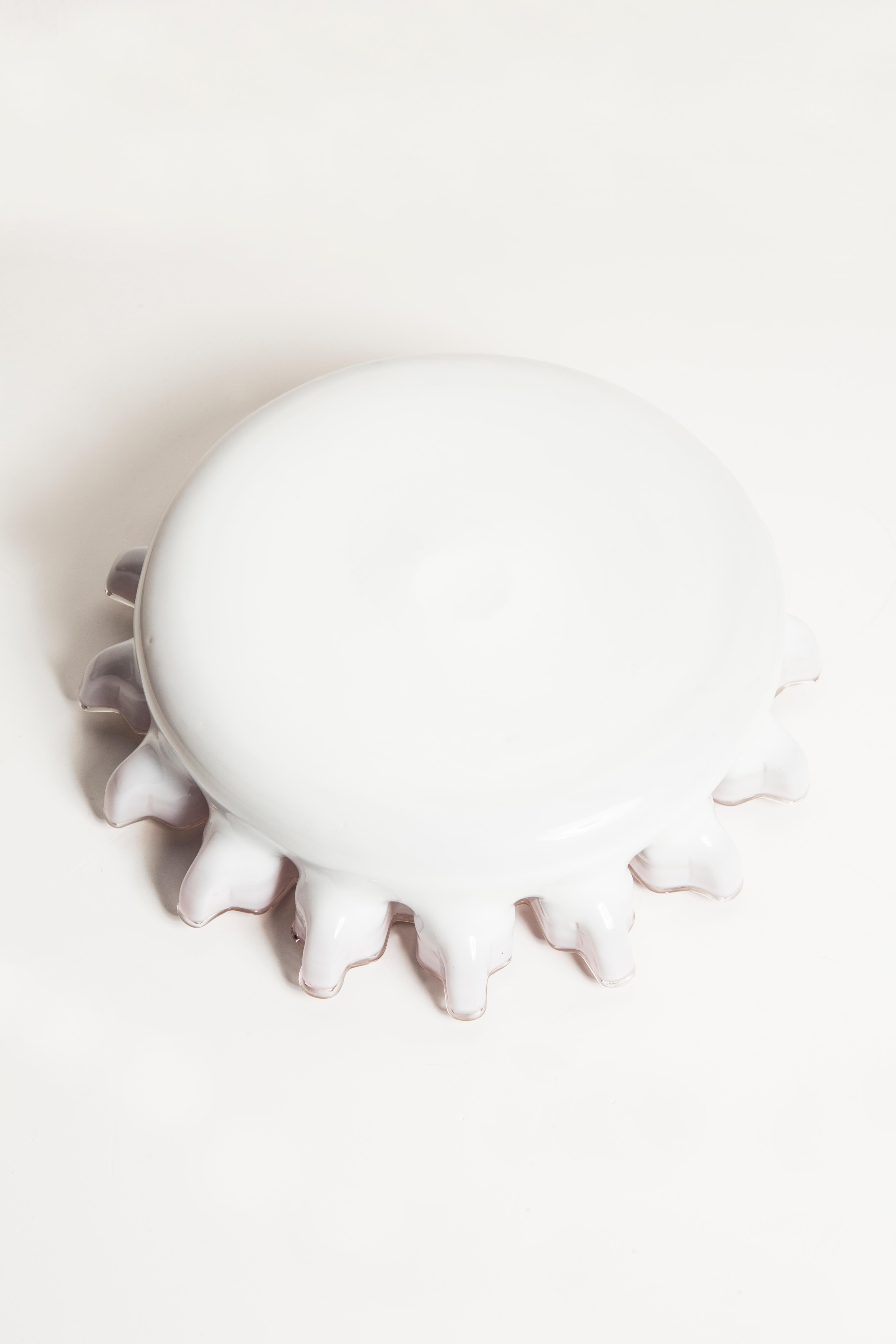 Midcentury Purple Lavender and White Decorative Glass Plate, Italy, 1960s 2