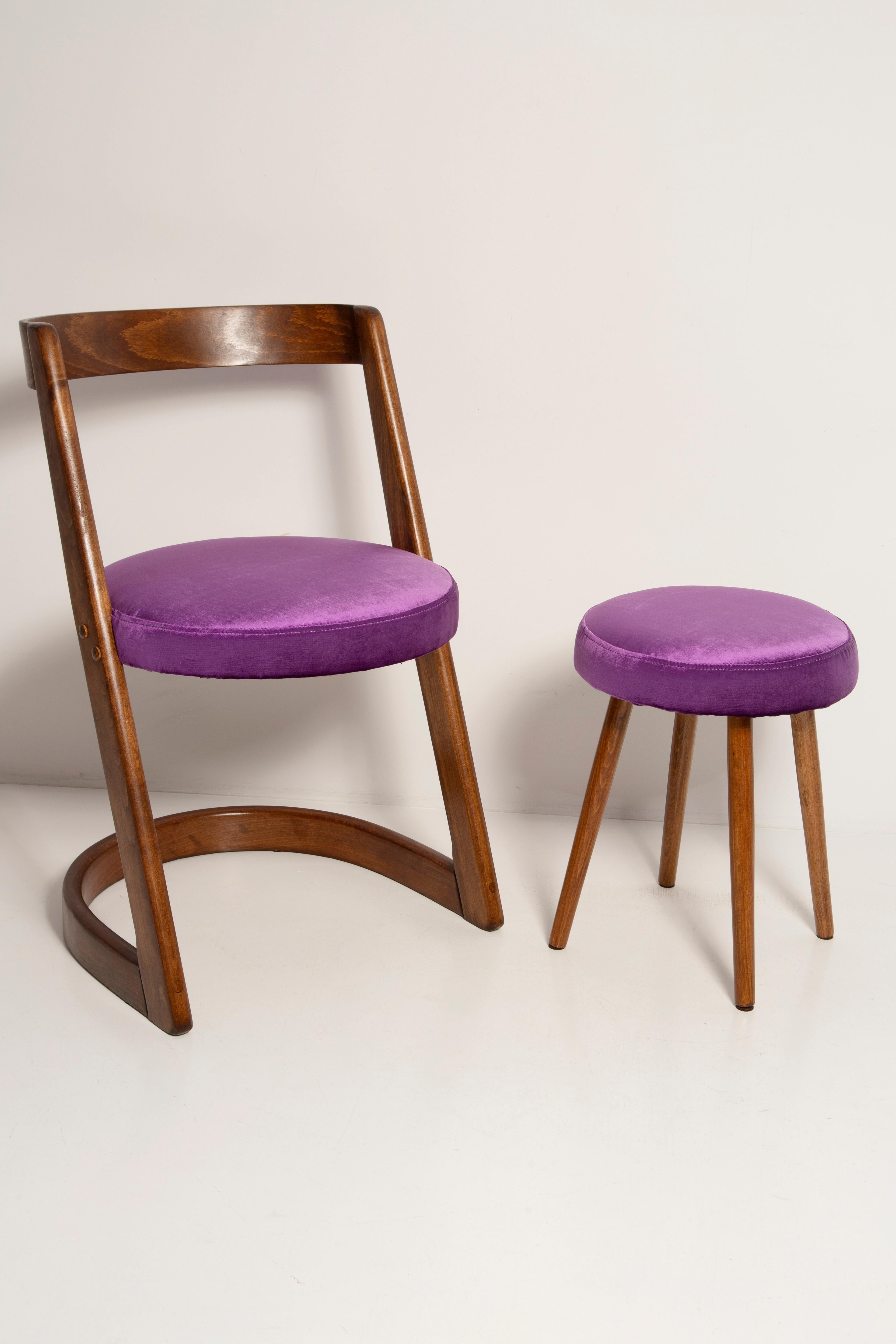 French Midcentury Purple Velvet Halfa Chair and Stool, Baumann, France, 1970s For Sale