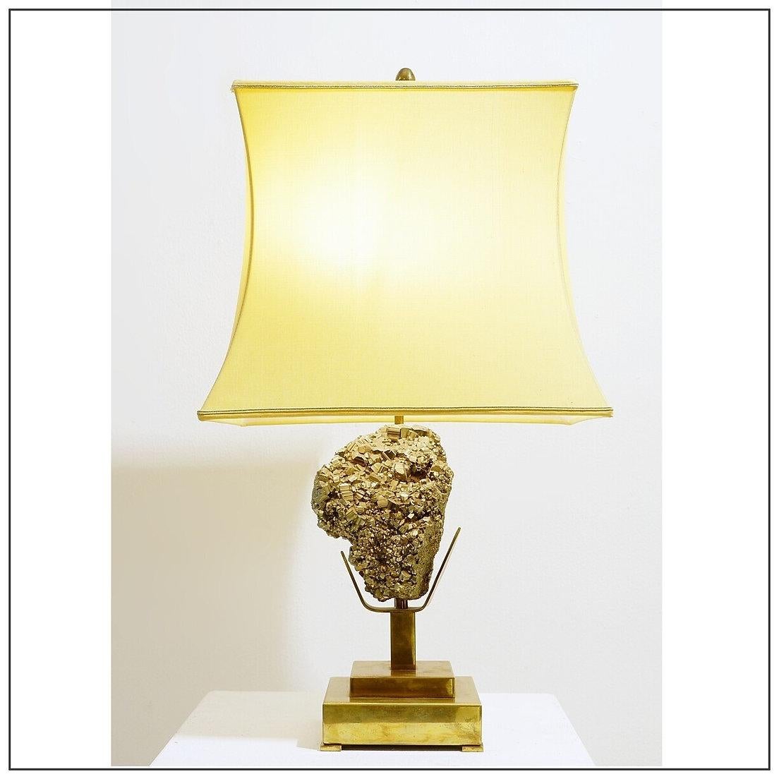 French table lamp with Pyrite in the style of Willy Daro 
Mid-century pyrite stone Table Lamp - original lampshade
Measures : 37cm-31cm H:62cm Variable 
Materials: brass - Pyrite
Wear Consistent with age And Use : Minor Losses - See Photos 
