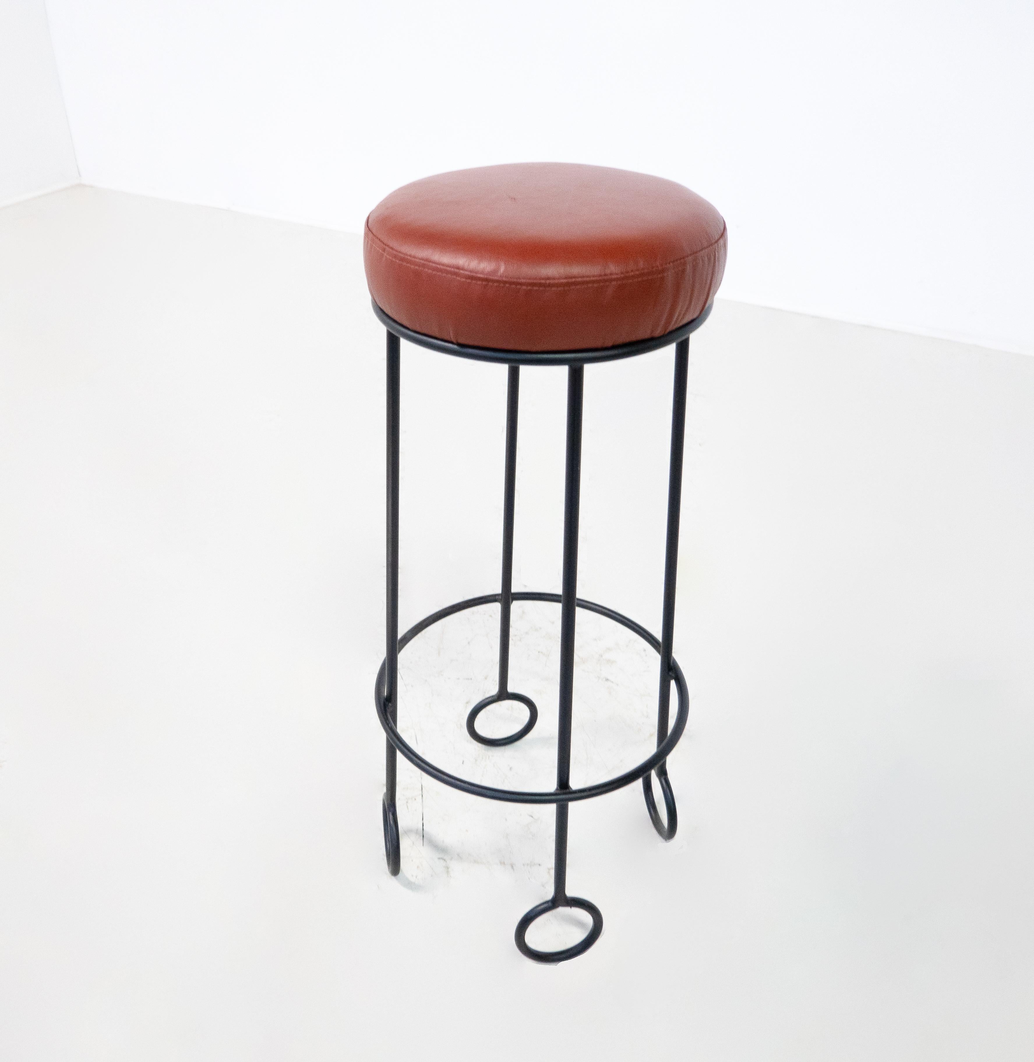 Mid-Century Modern Mid-Century Bar Stool in the style of Jean Royère, Iron and Leather, Italy For Sale