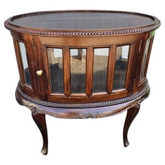 Mid-Century Queen Anne Style Mahogany Double Door Oval Vitrine Table