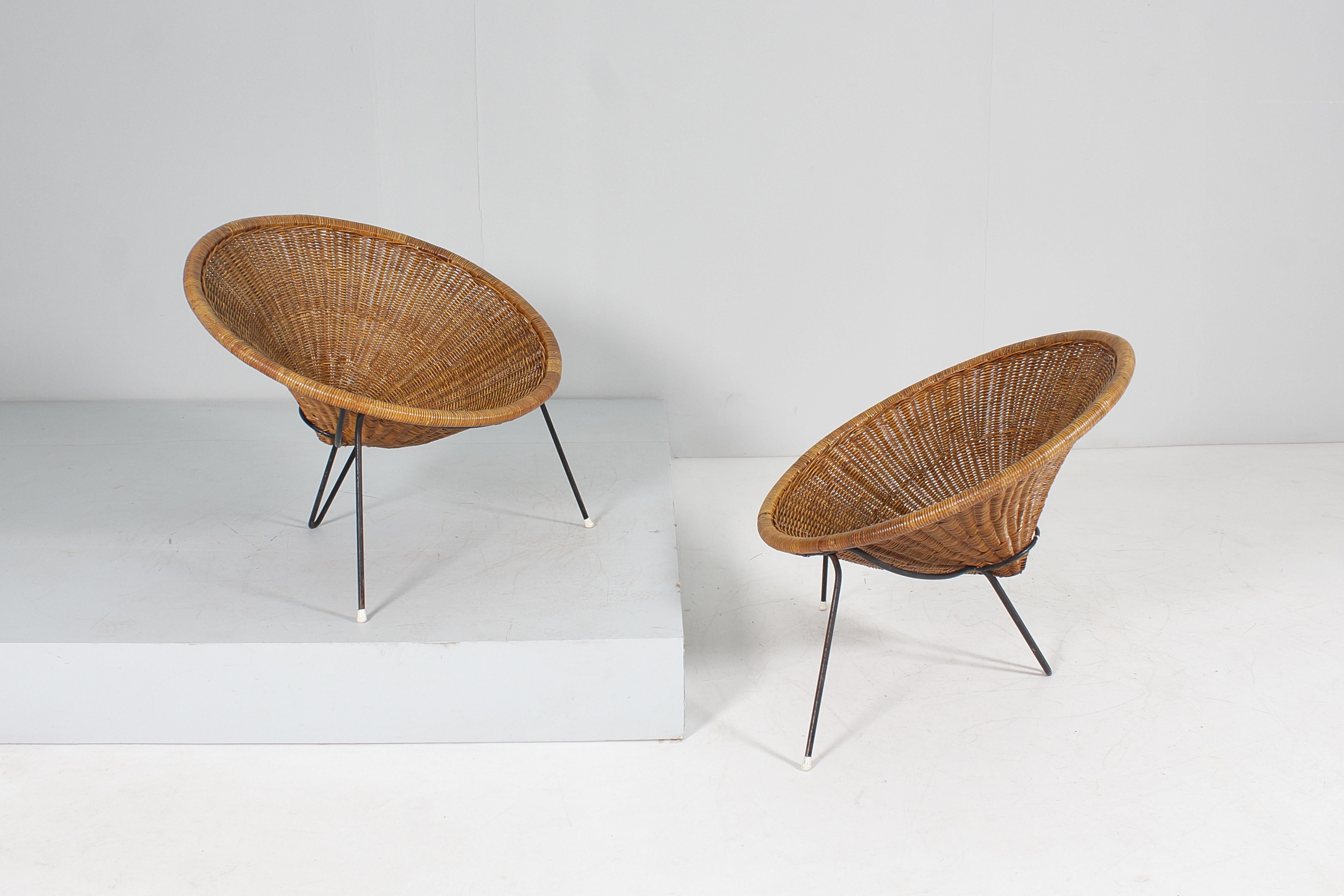 Mid-Century R. Mango Set of 2 Conical Wicker and Iron Armchair  50s Italy  7