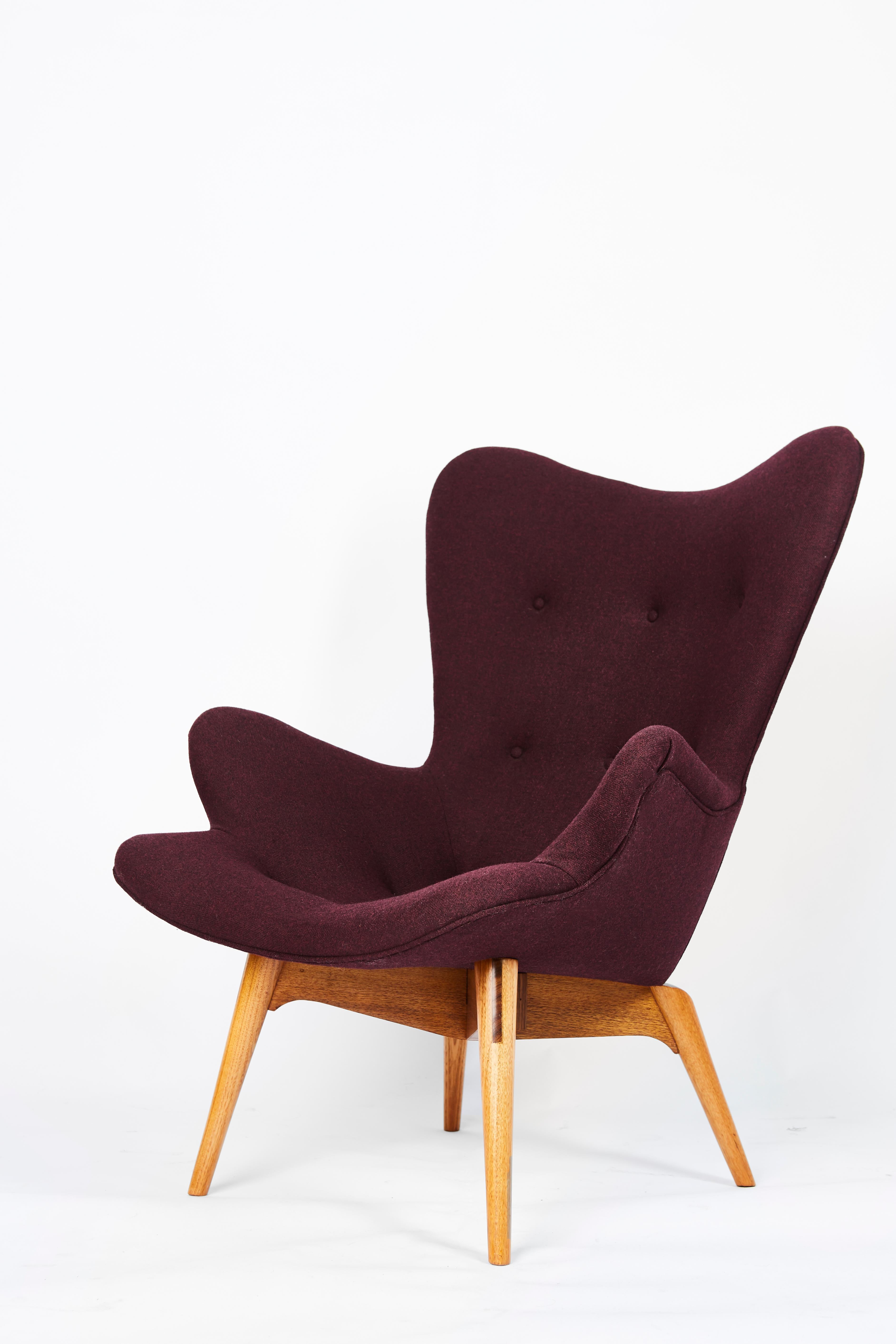 Mid-Century Modern Mid-Century R160 Contour Chair by Grant Featherston