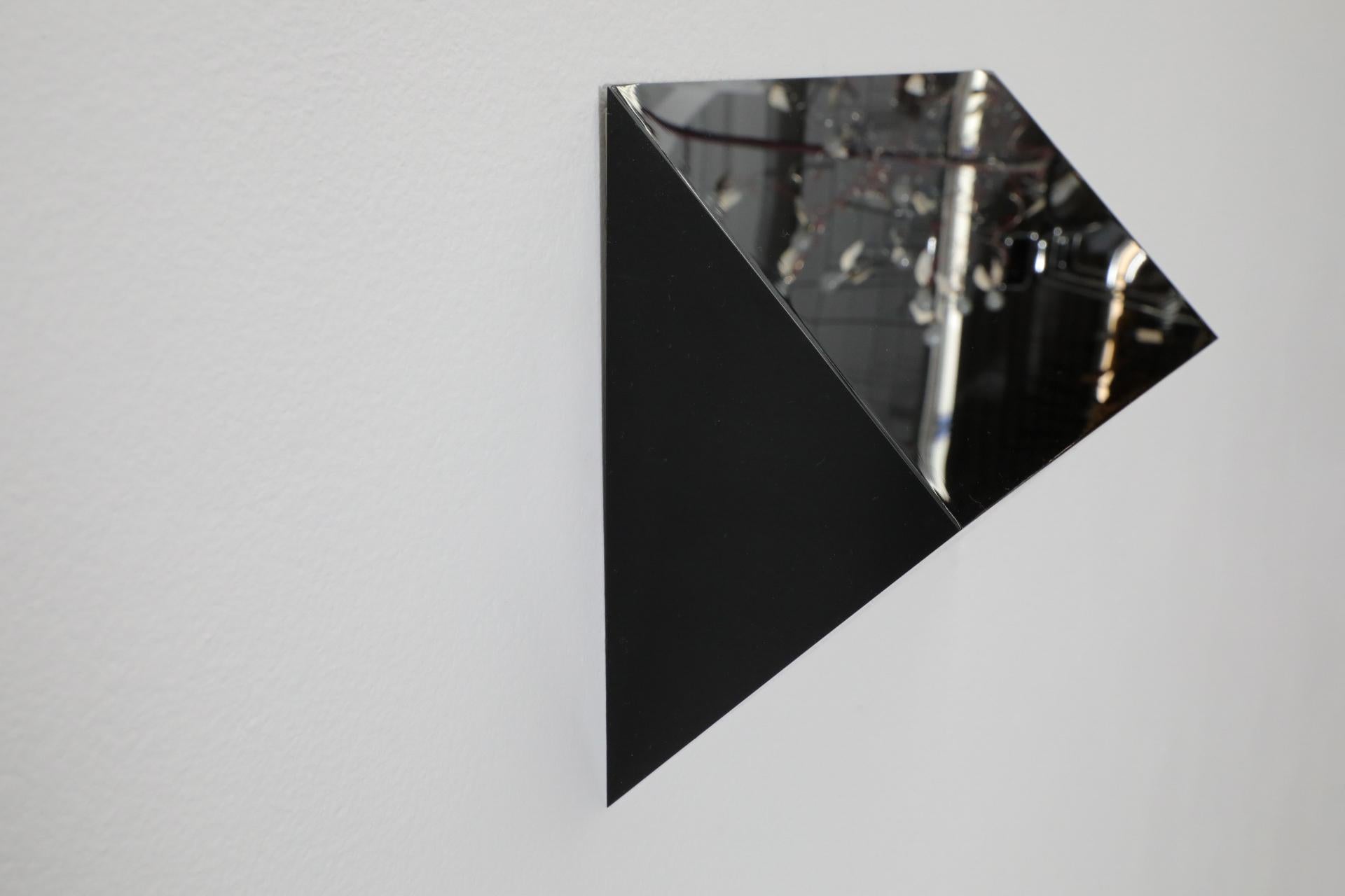 Mid-Century RAAK Black and White Plexiglass Triangular Wall Sconce 4