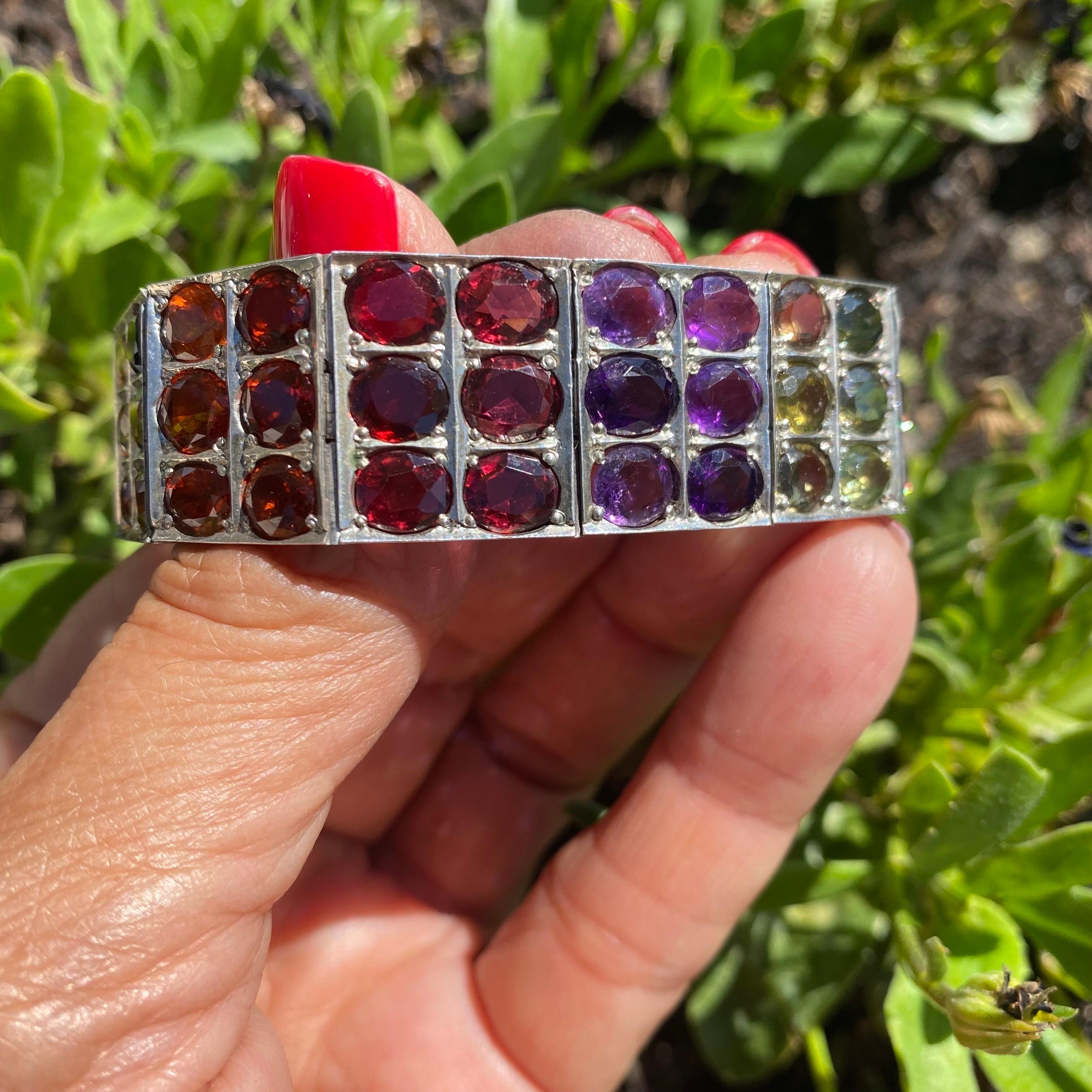 Oval Cut Mid-Century Rainbow Sapphire Gemstone Bracelet 24 Carats