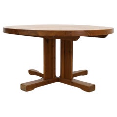 Tavolo da pranzo con piedistallo rotondo in pino massiccio ispirato a Rainer Daumiller, metà del secolo.