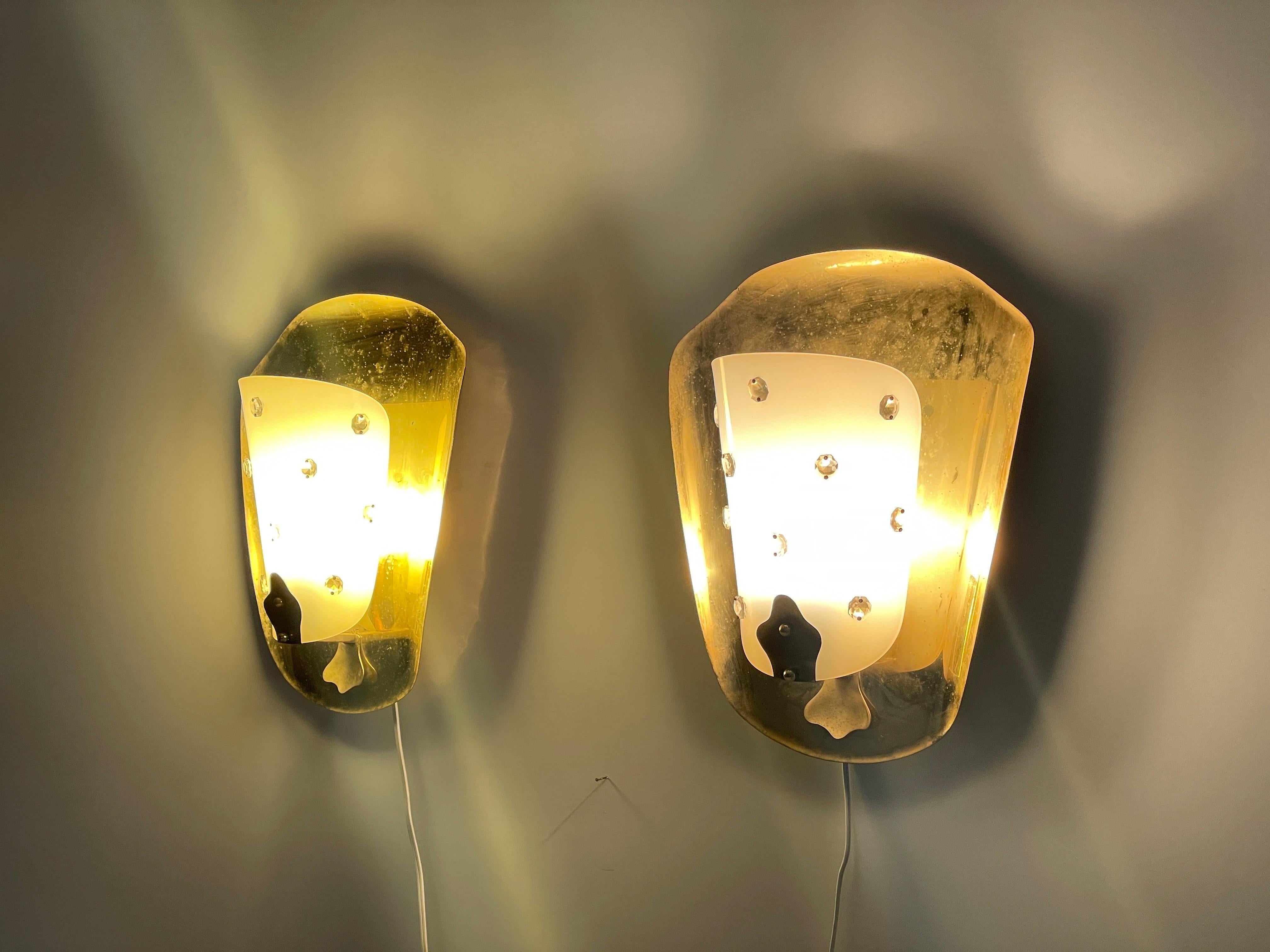 Mid-century Rare Brass & Plexiglass Pair of Cinema Sconces, 1950s, Germany For Sale 5