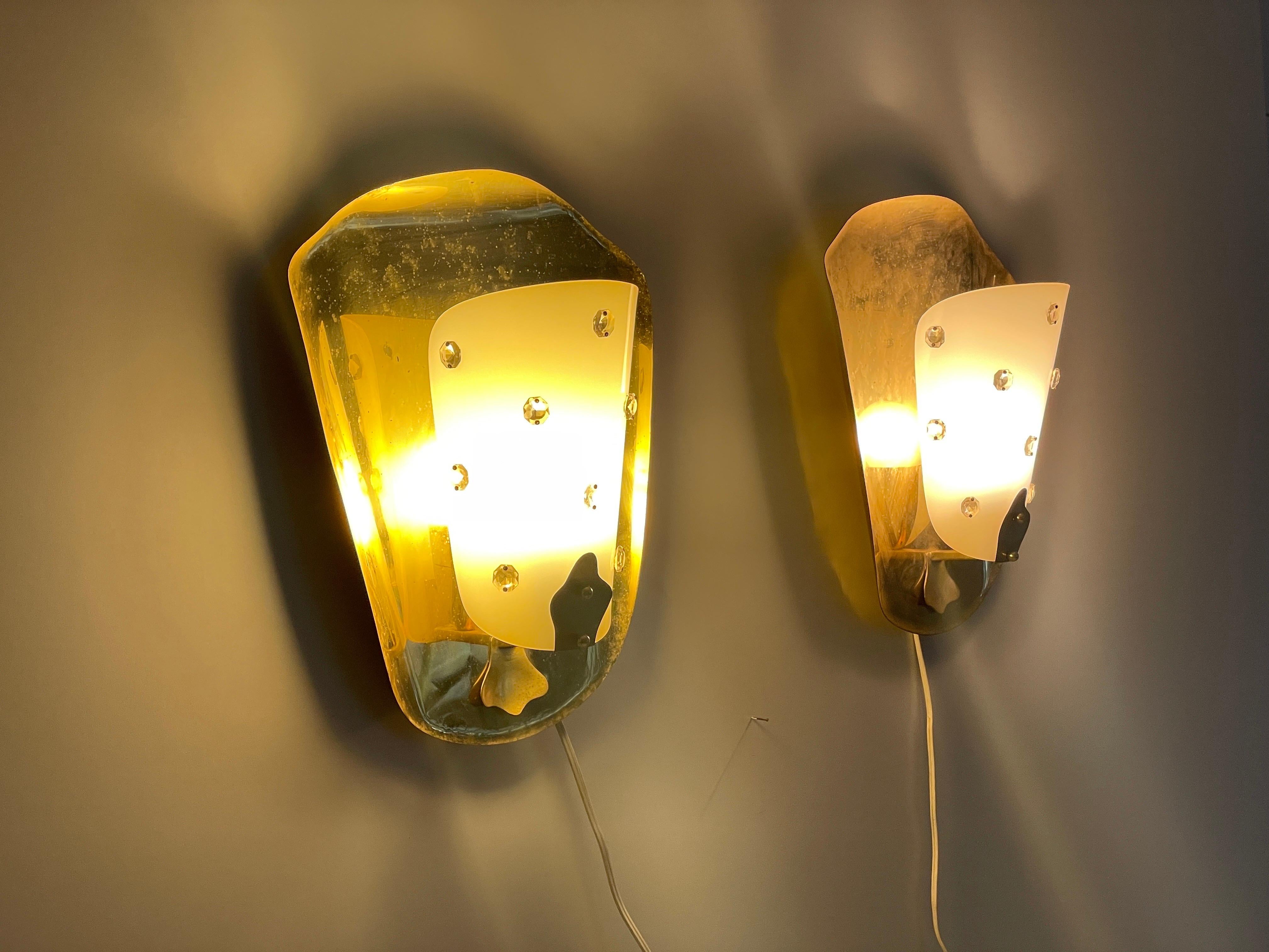 Mid-century Rare Brass & Plexiglass Pair of Cinema Sconces, 1950s, Germany For Sale 6