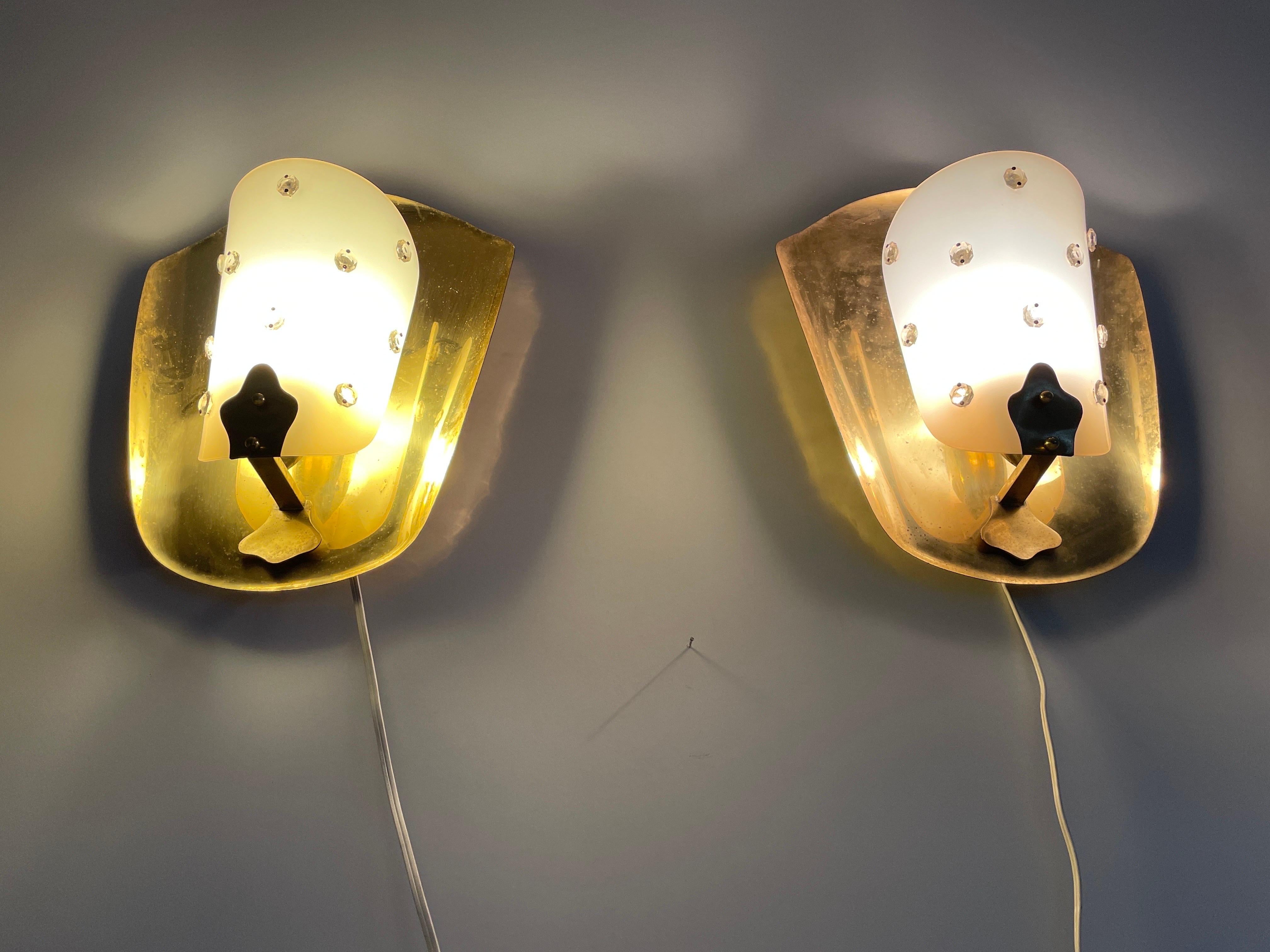 Mid-century Rare Brass & Plexiglass Pair of Cinema Sconces, 1950s, Germany For Sale 8