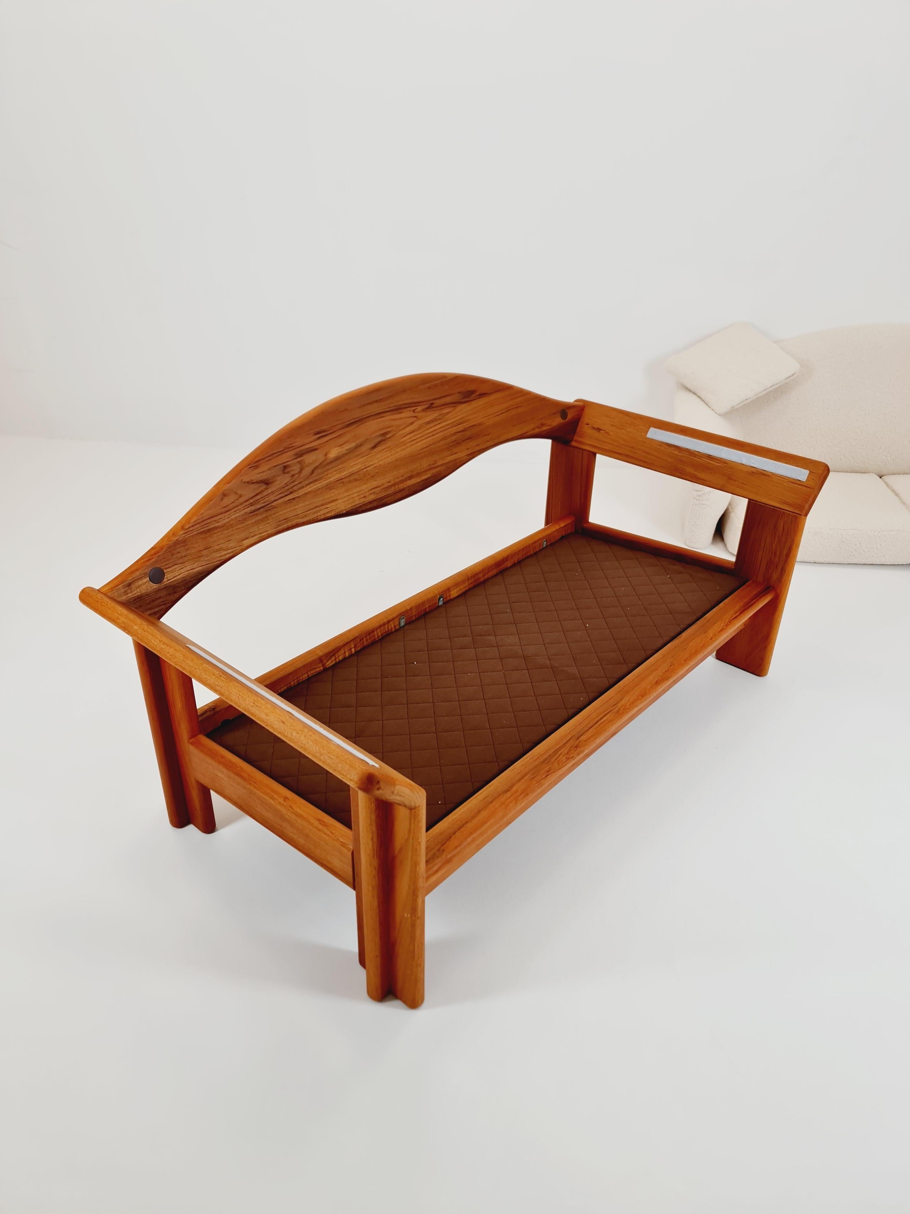 Raro divano danese in teak a 2 posti della metà del secolo scorso, di Silkborg  1970s in vendita 5