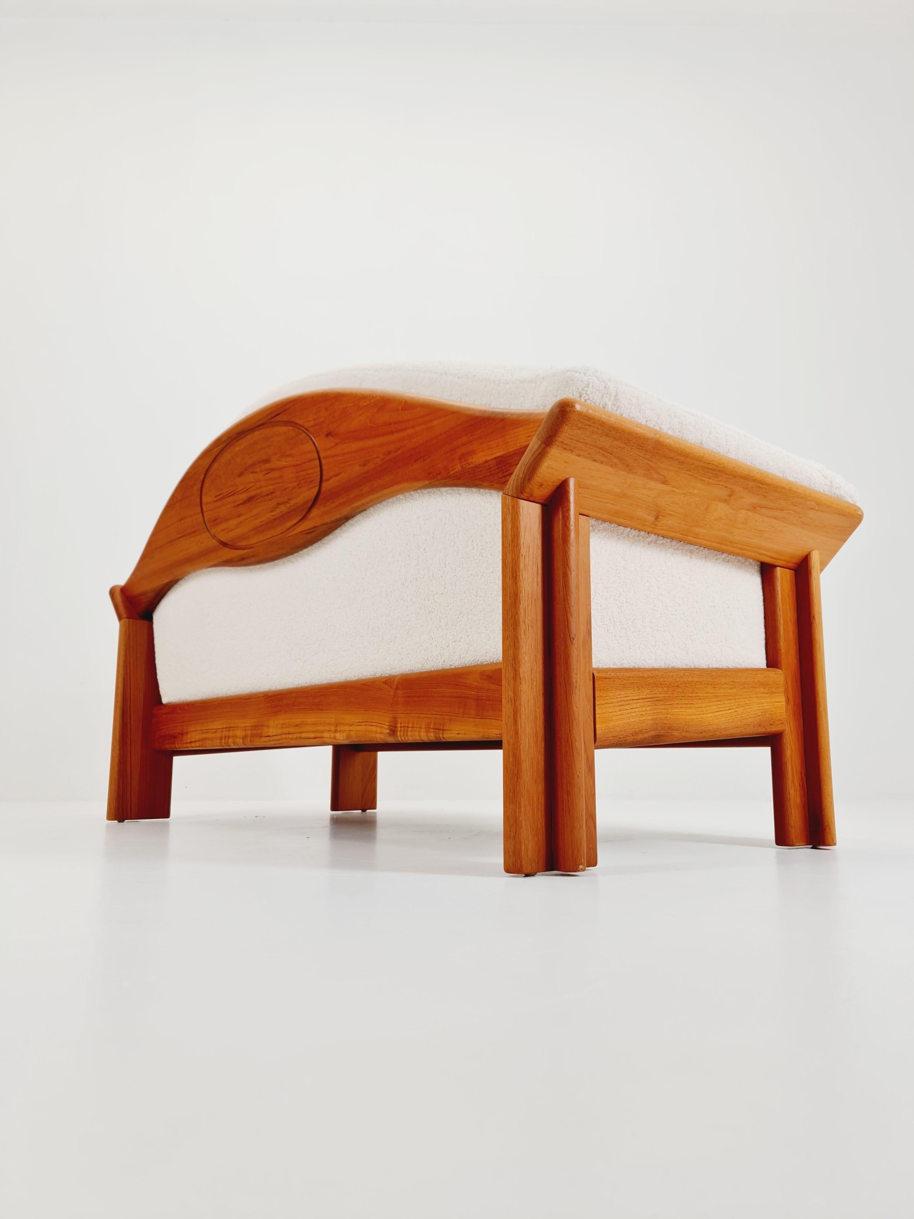 Tessuto Raro divano danese in teak a 2 posti della metà del secolo scorso, di Silkborg  1970s in vendita