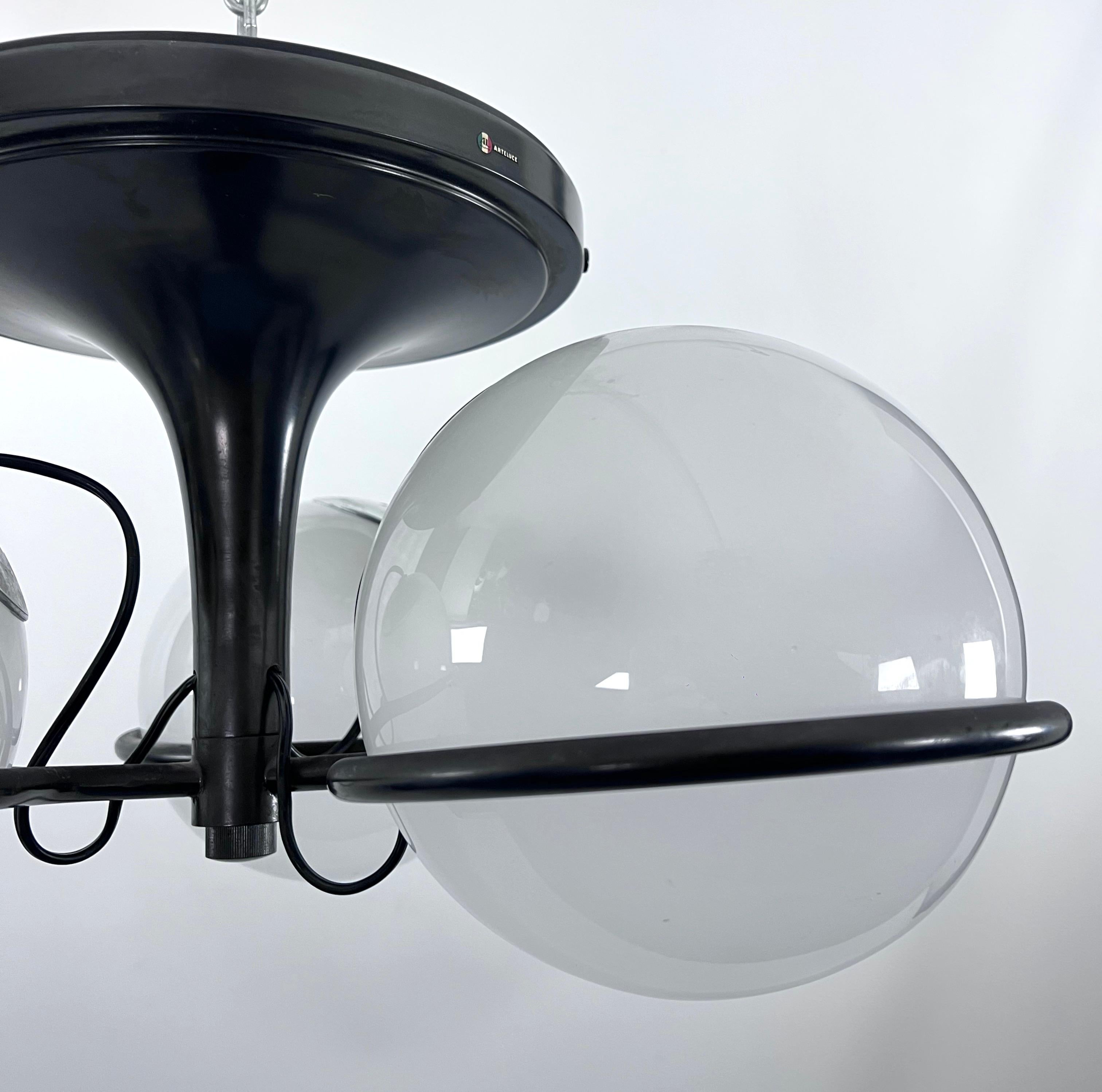 Mid-Century rare early Model 2042/3 Ceiling Lamp by Gino Sarfatti for Arteluce For Sale 3