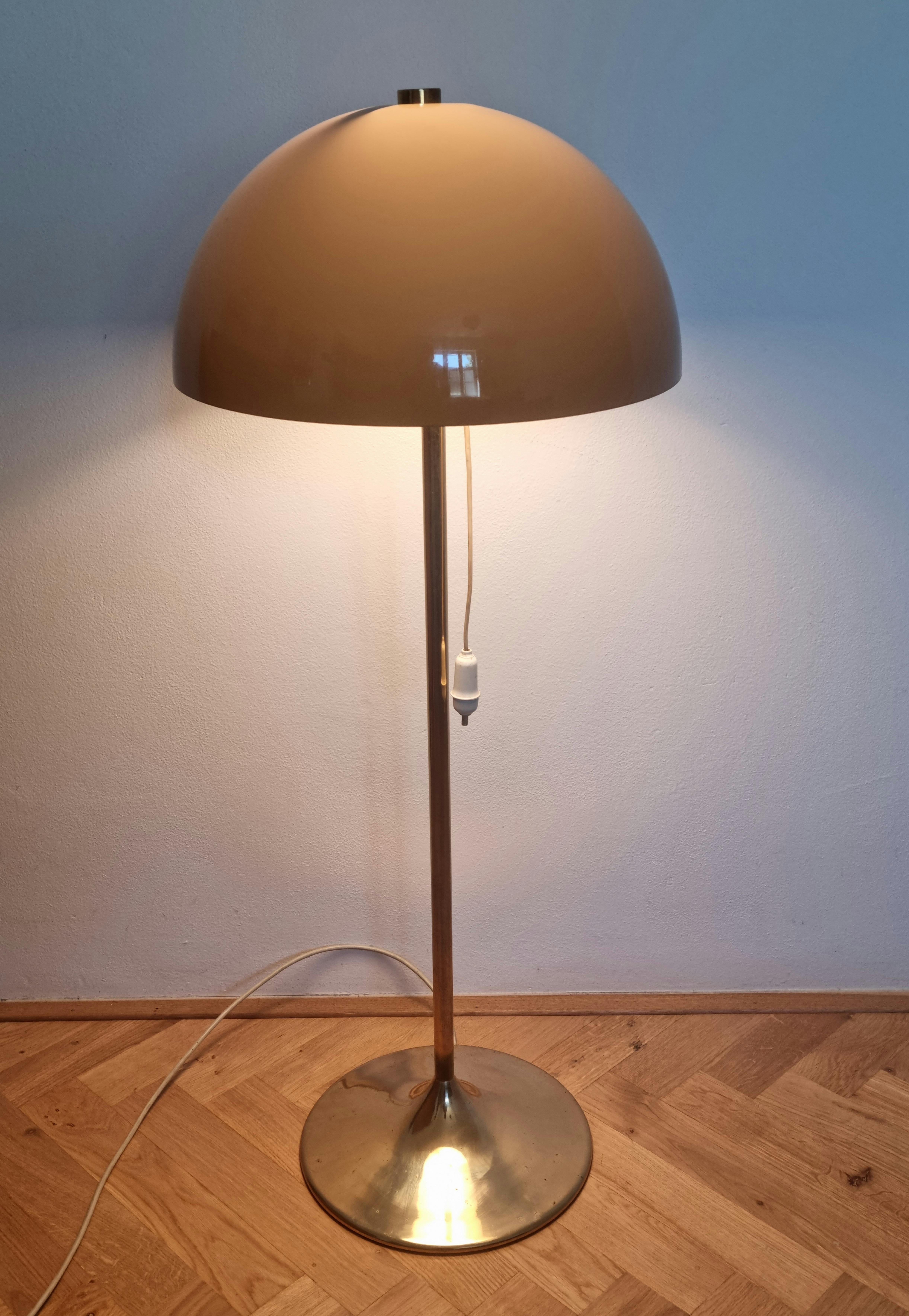 Mid-Century Rare Floor Lamp Mushroom, Italy, 1960s In Good Condition In Praha, CZ