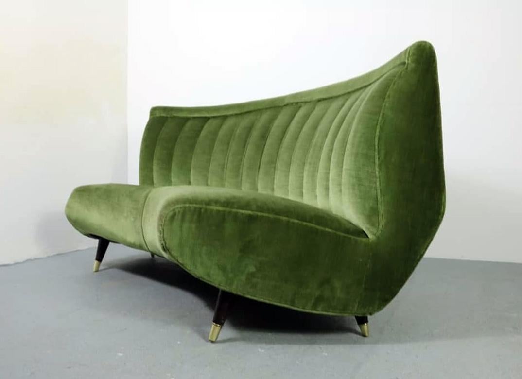 Mid-20th Century Giulia Veronesi for ISA Rare Green Curved Channel Back Velvet Sofa, Italy, 1950s