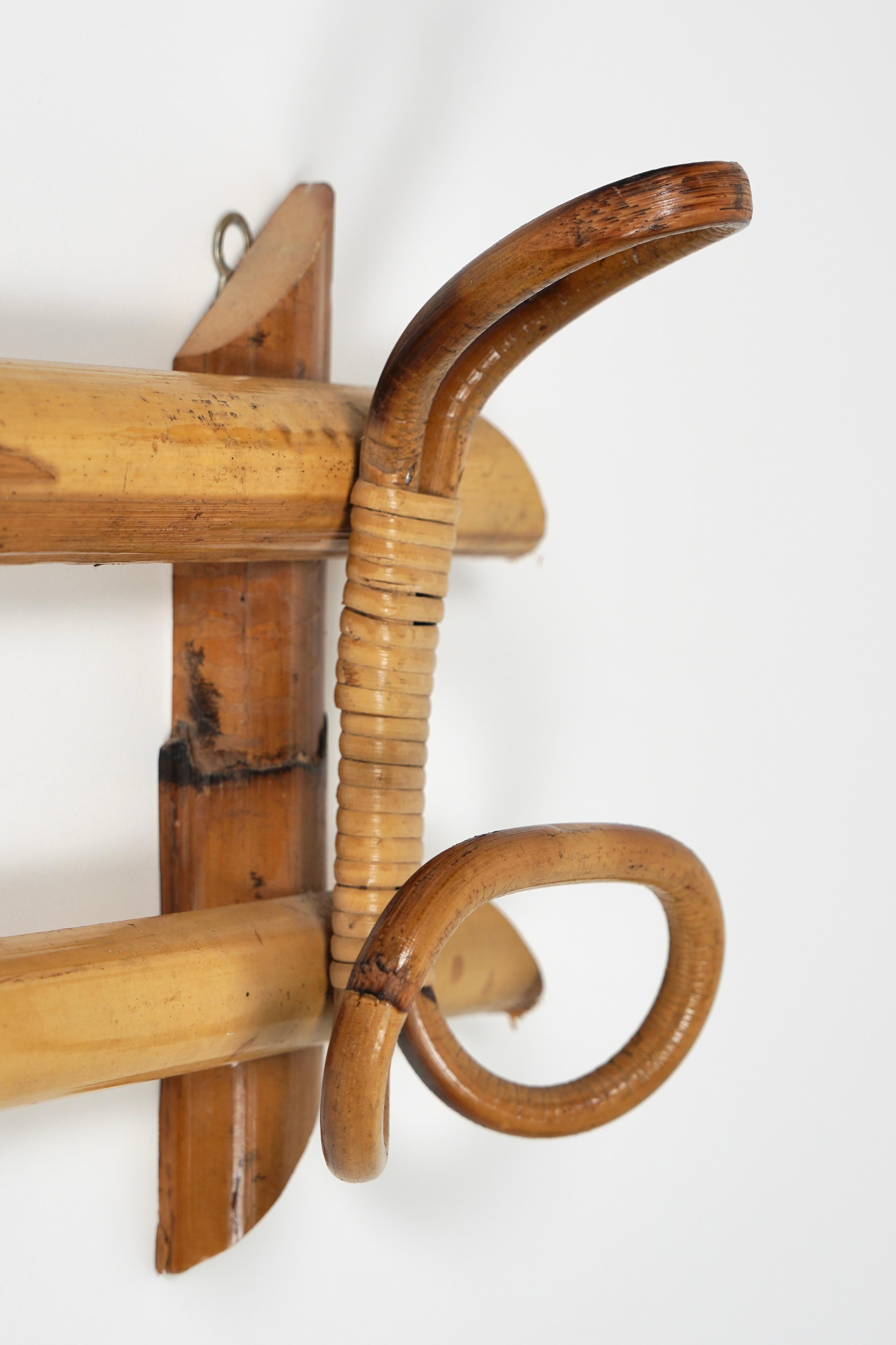 Mid-Century Rattan and Bamboo Coat Rack Stand, Italy, 1960s In Good Condition In Rome, IT