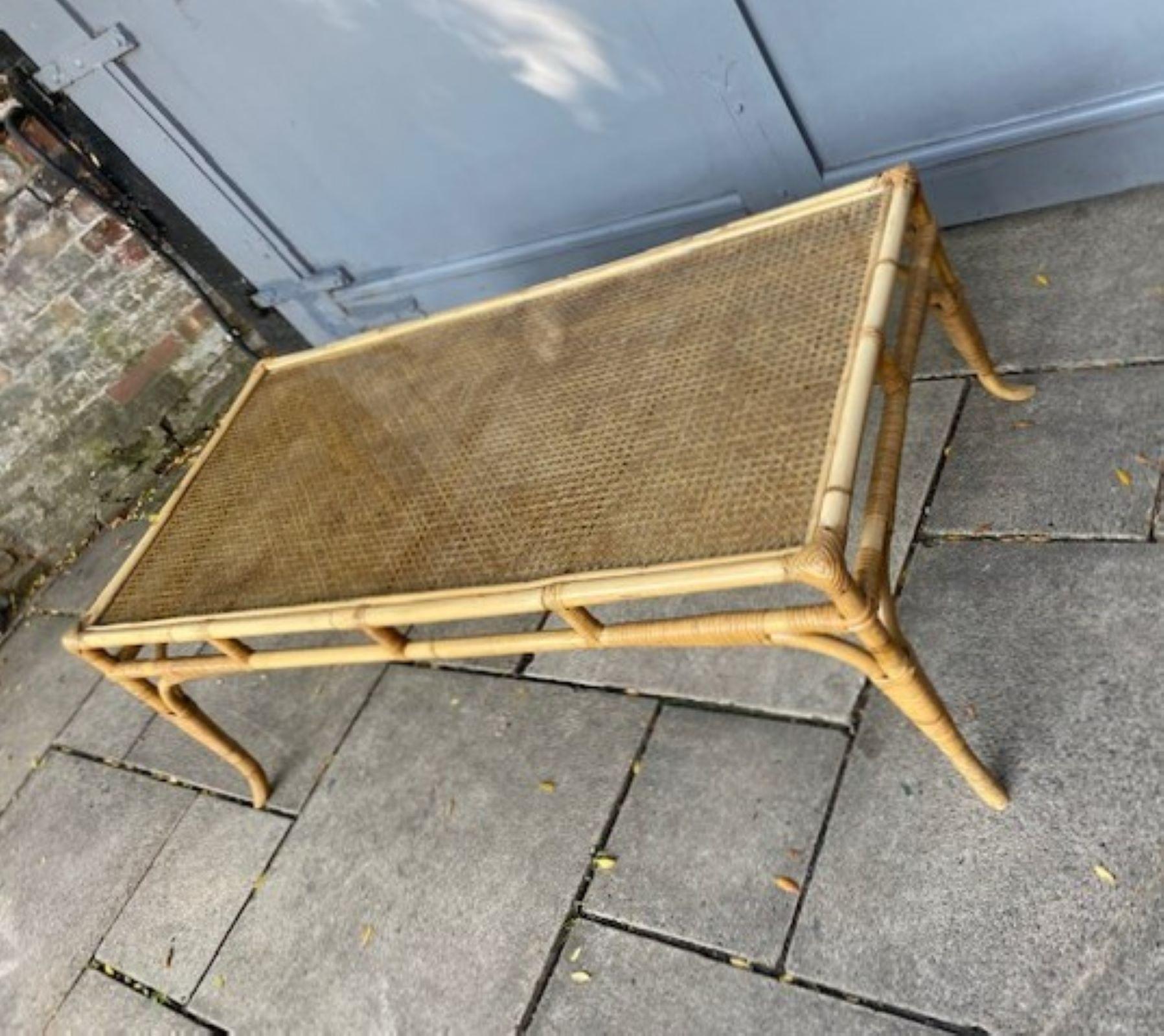Mid Century Rattan and Bamboo Coffee Table with Glass Top, Italian, 1970 For Sale 1