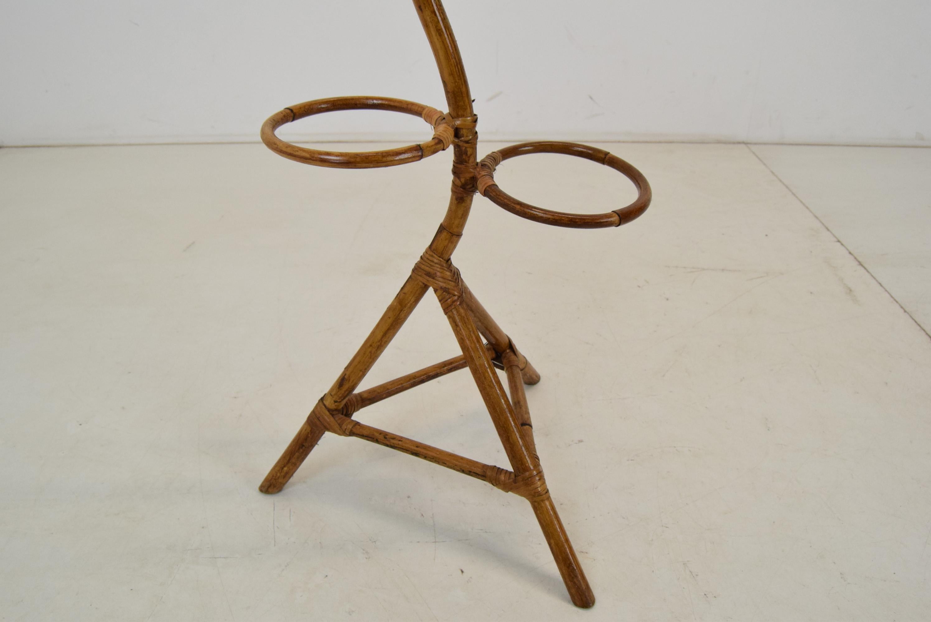 Mid-Century Rattan and Bamboo Flower Stand, Bonaccina Attributed, 1950's For Sale 1