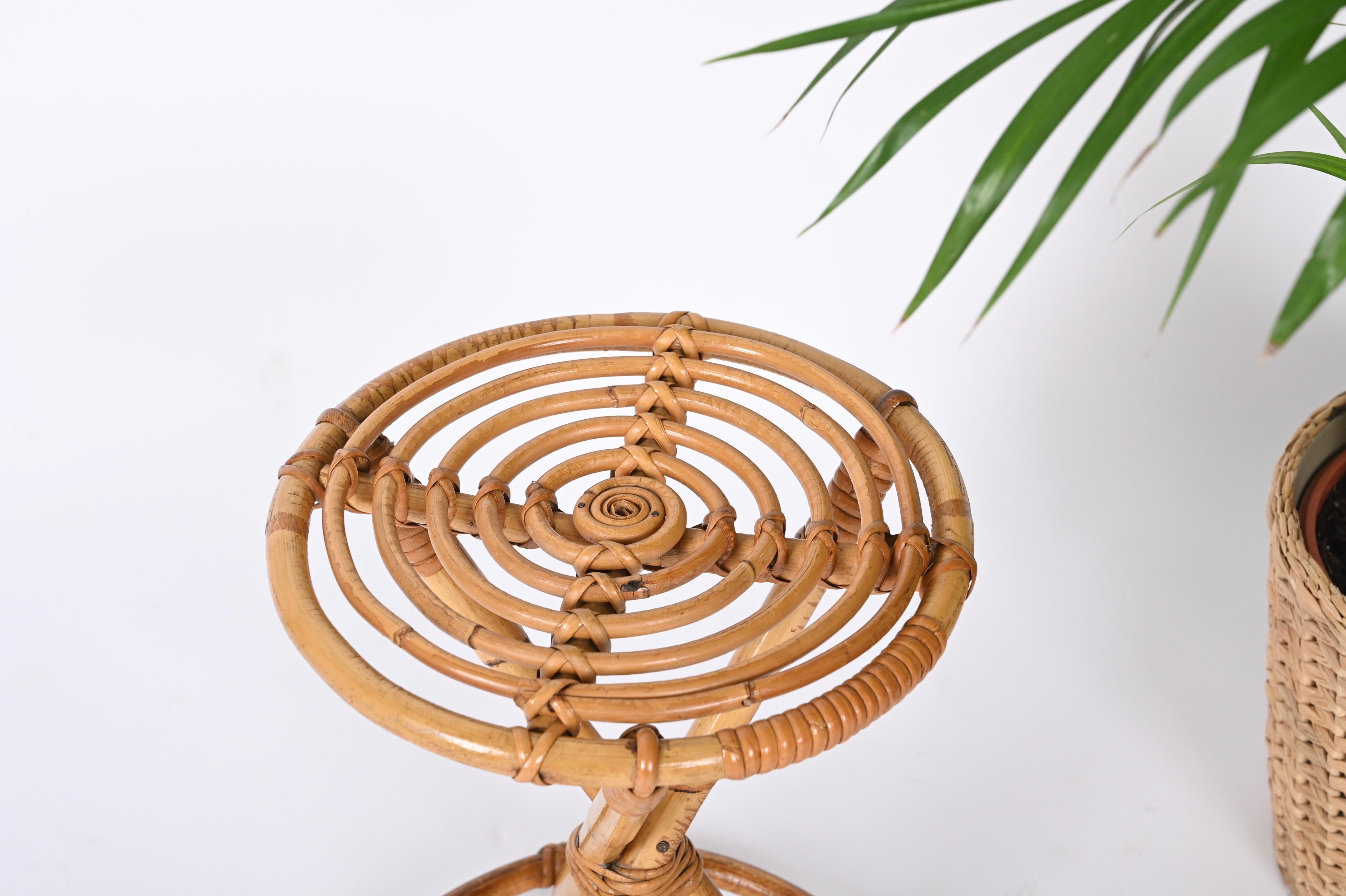 rattan stool round