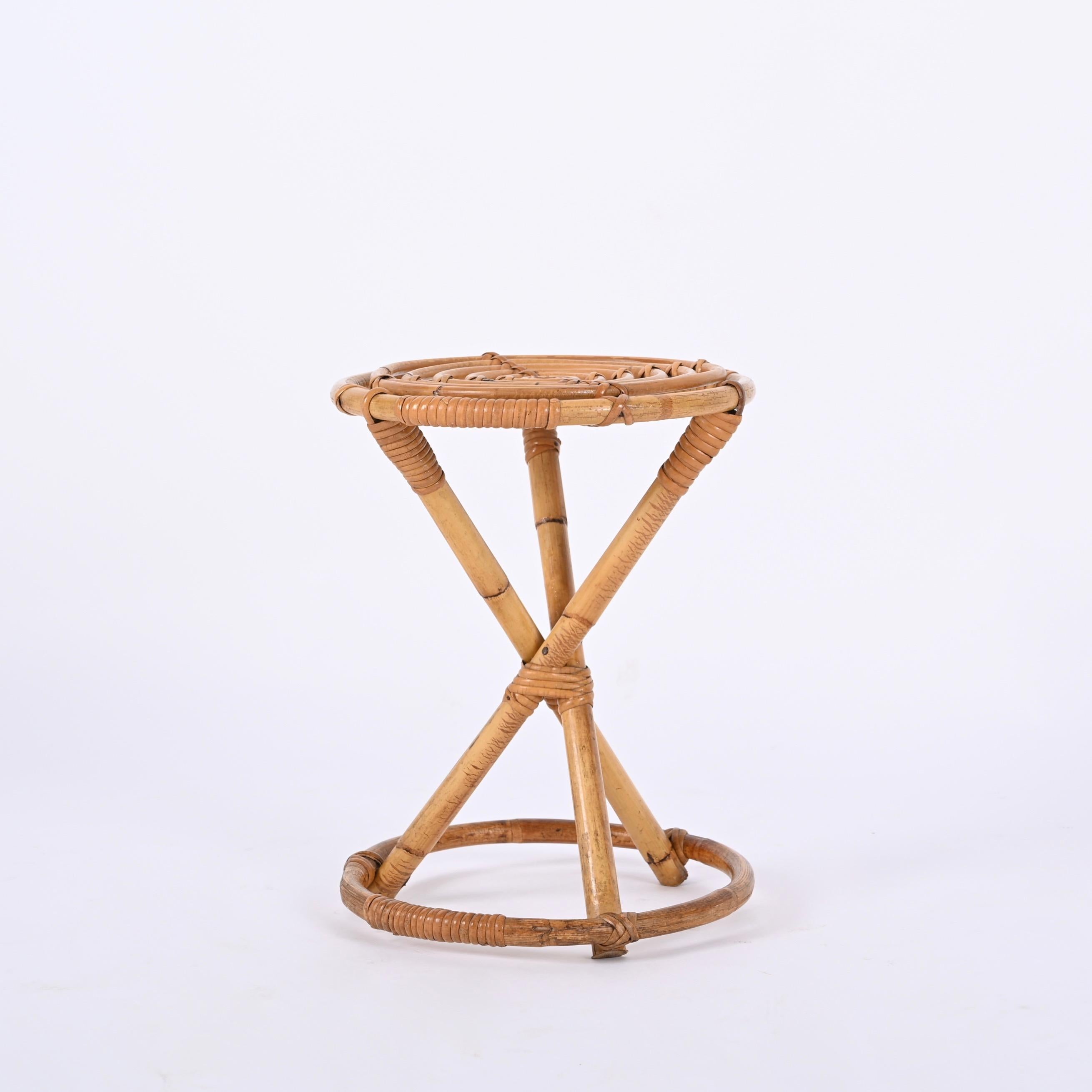 Mid-Century Rattan and Bamboo Italian Round Stool, 1960s In Good Condition For Sale In Roma, IT