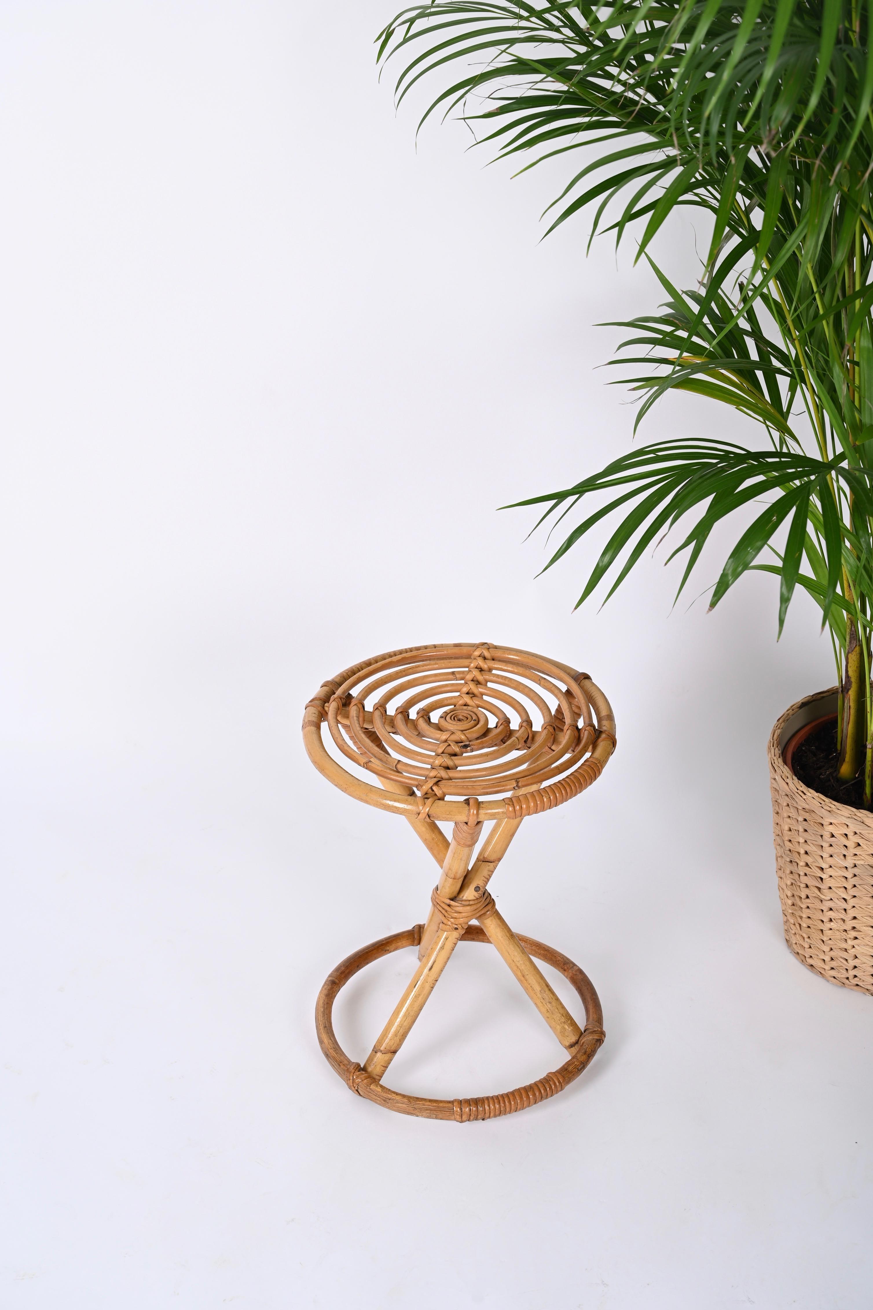 Mid-Century Rattan and Bamboo Italian Round Stool, 1960s For Sale 2