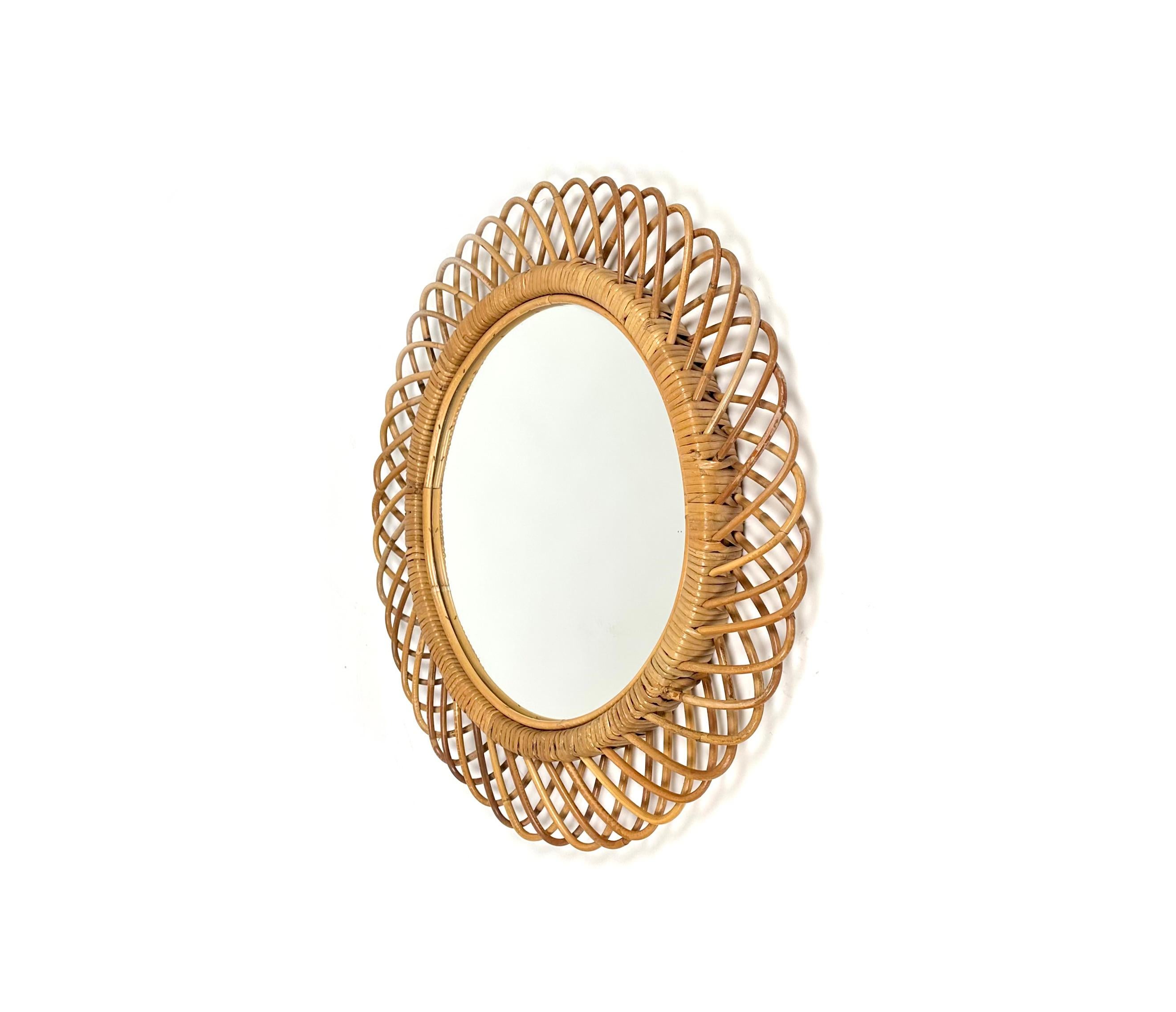 Midcentury Rattan and Bamboo Round Wall Mirror, Italy, 1960s In Good Condition For Sale In Rome, IT