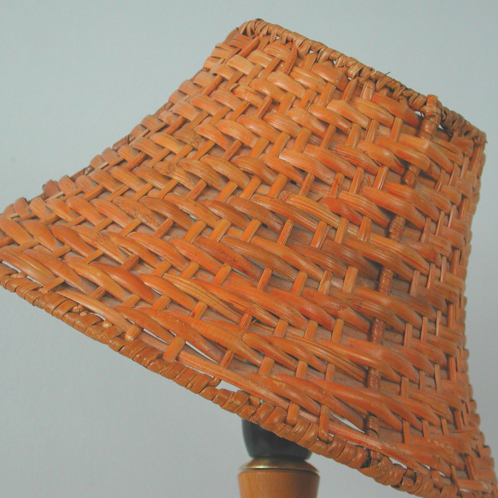 Mid-Century Rattan Wicker and Birch Tripod Table Lamp, Sweden, 1950s For Sale 4