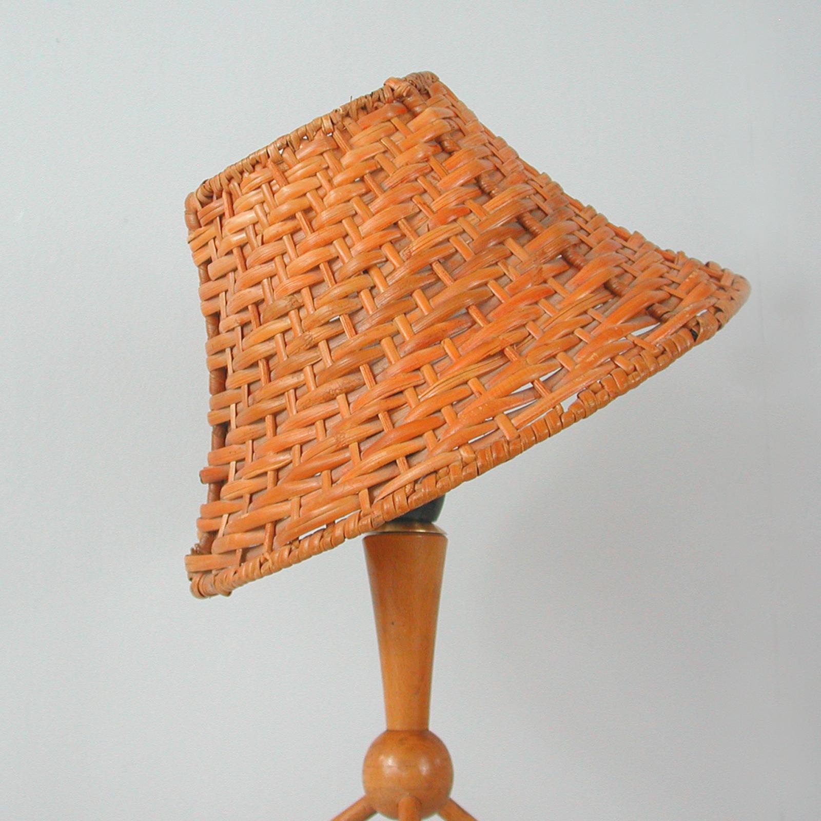 Mid-Century Rattan Wicker and Birch Tripod Table Lamp, Sweden, 1950s For Sale 3