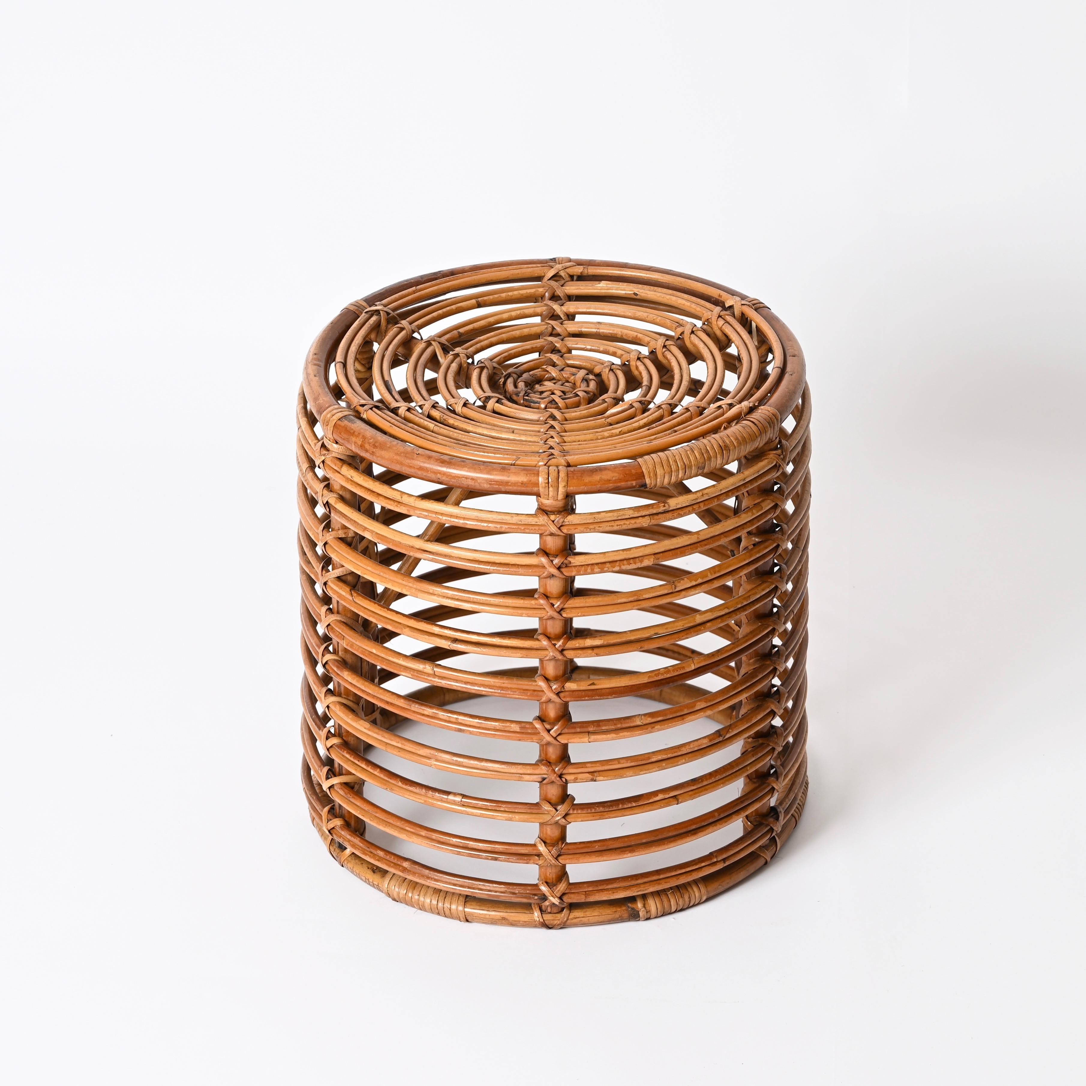Mid-Century Rattan and Wicker Red Round Pouf Stool by Tito Agnoli, Italy, 1960s For Sale 3