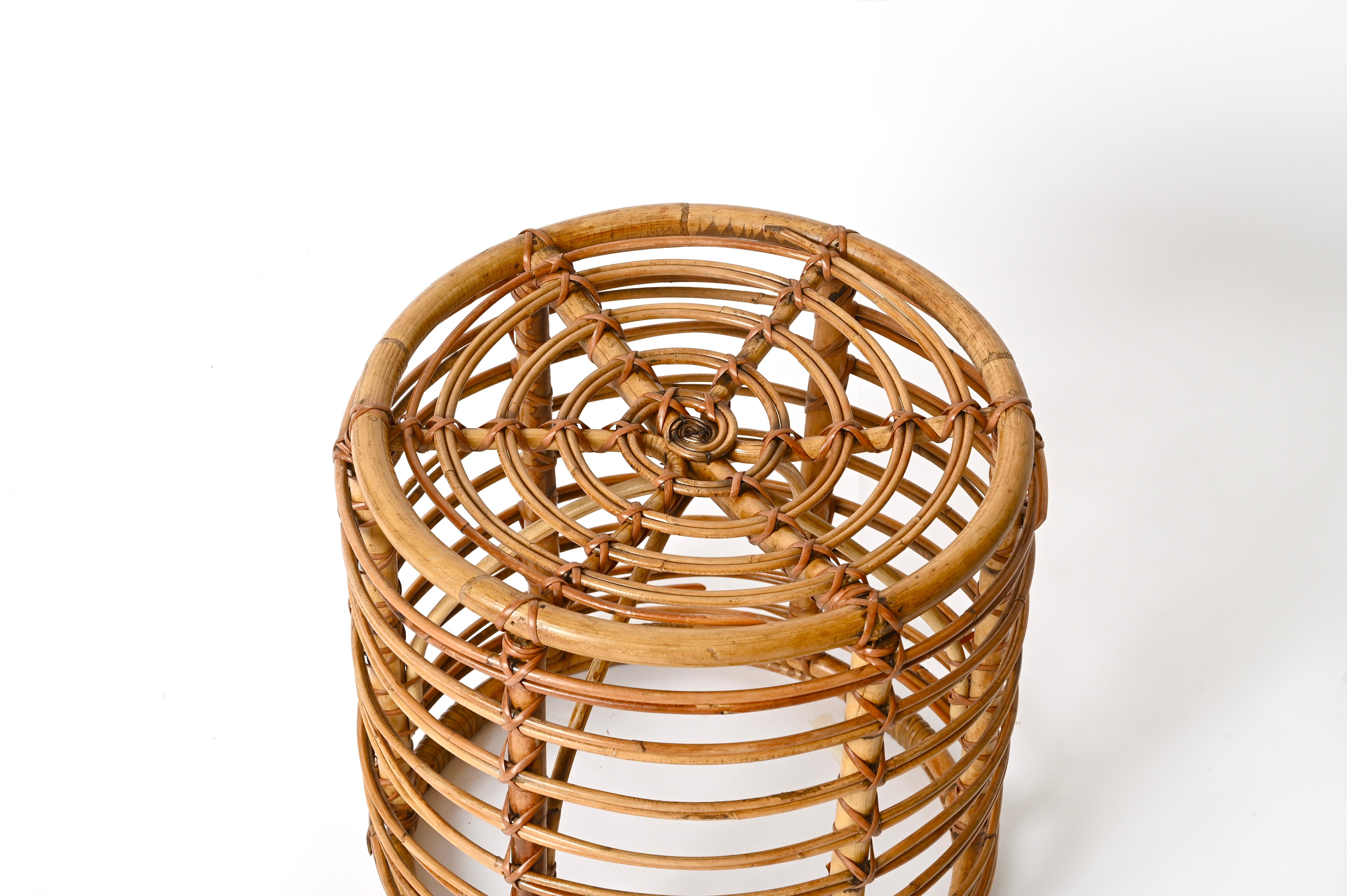 Italian Mid-Century Rattan and Wicker Red Round Pouf Stool by Tito Agnoli, Italy, 1960s For Sale