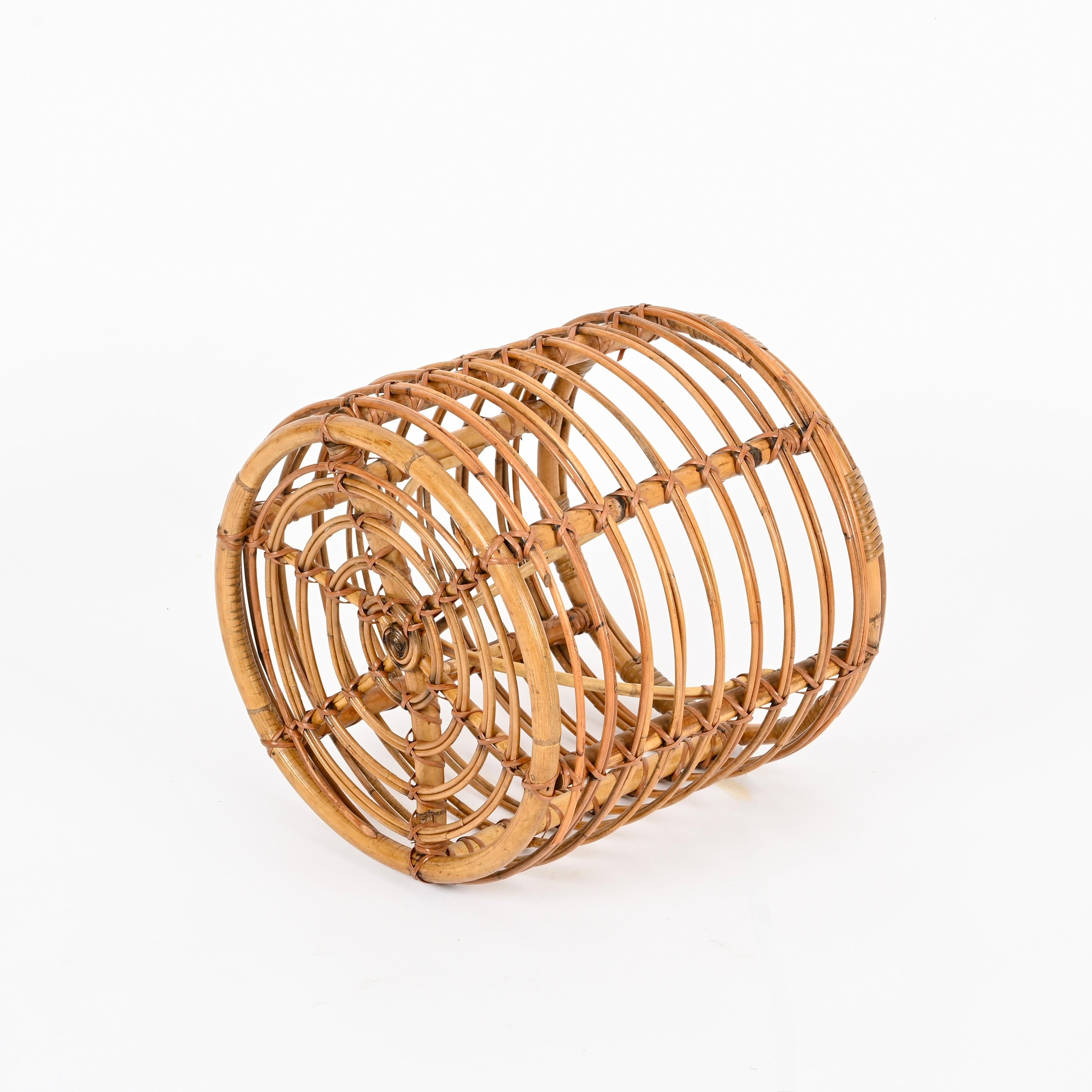Bamboo Mid-Century Rattan and Wicker Red Round Pouf Stool by Tito Agnoli, Italy, 1960s For Sale