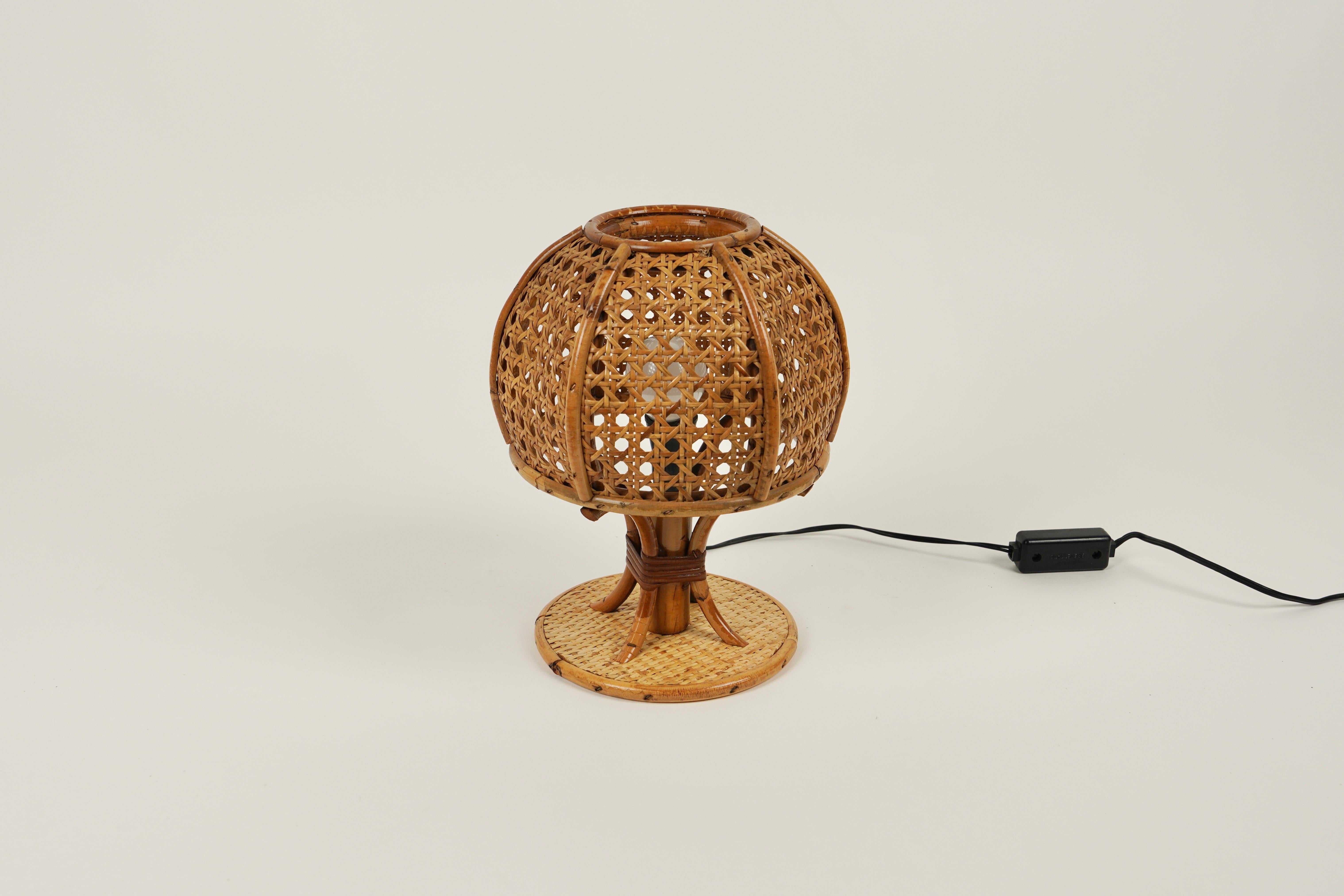 Mid-Century Modern Midcentury Rattan and Wicker Table Lamp Louis Sognot Style, Italy, circa 1970s For Sale