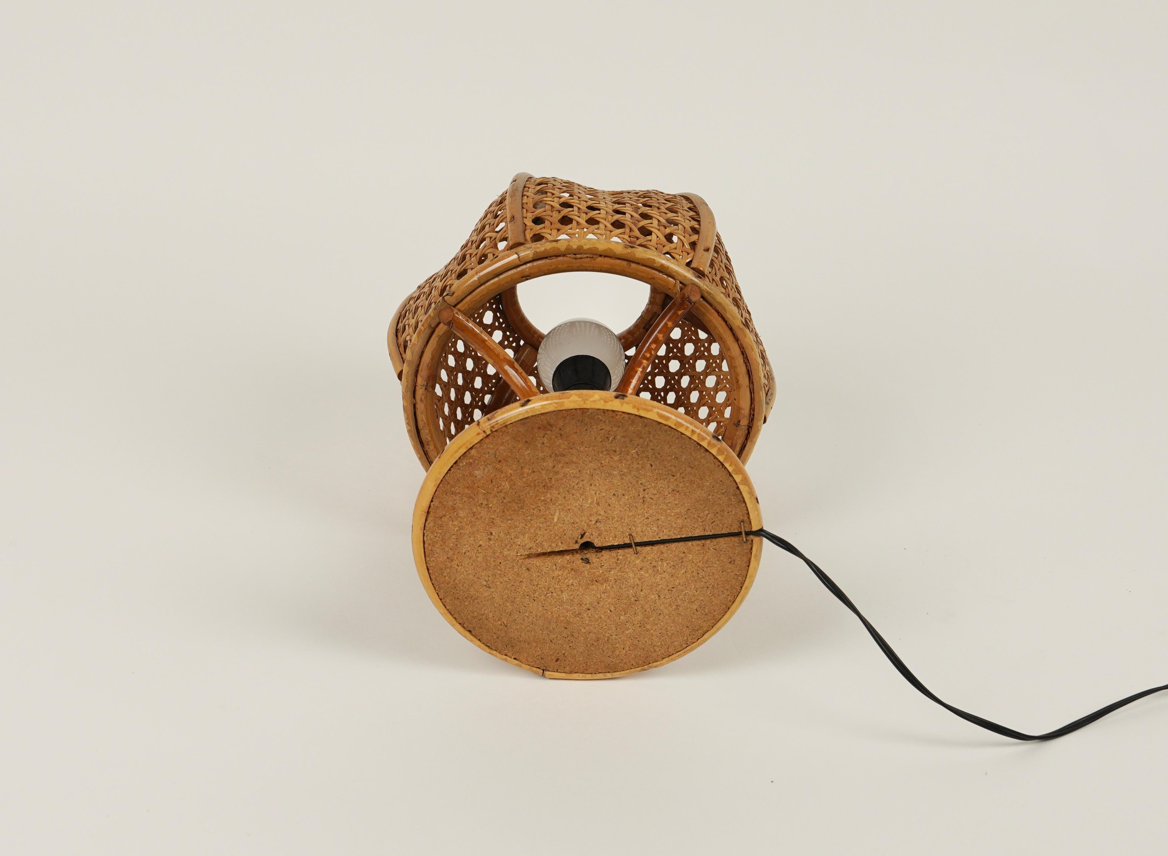 Midcentury Rattan and Wicker Table Lamp Louis Sognot Style, Italy, circa 1970s For Sale 1