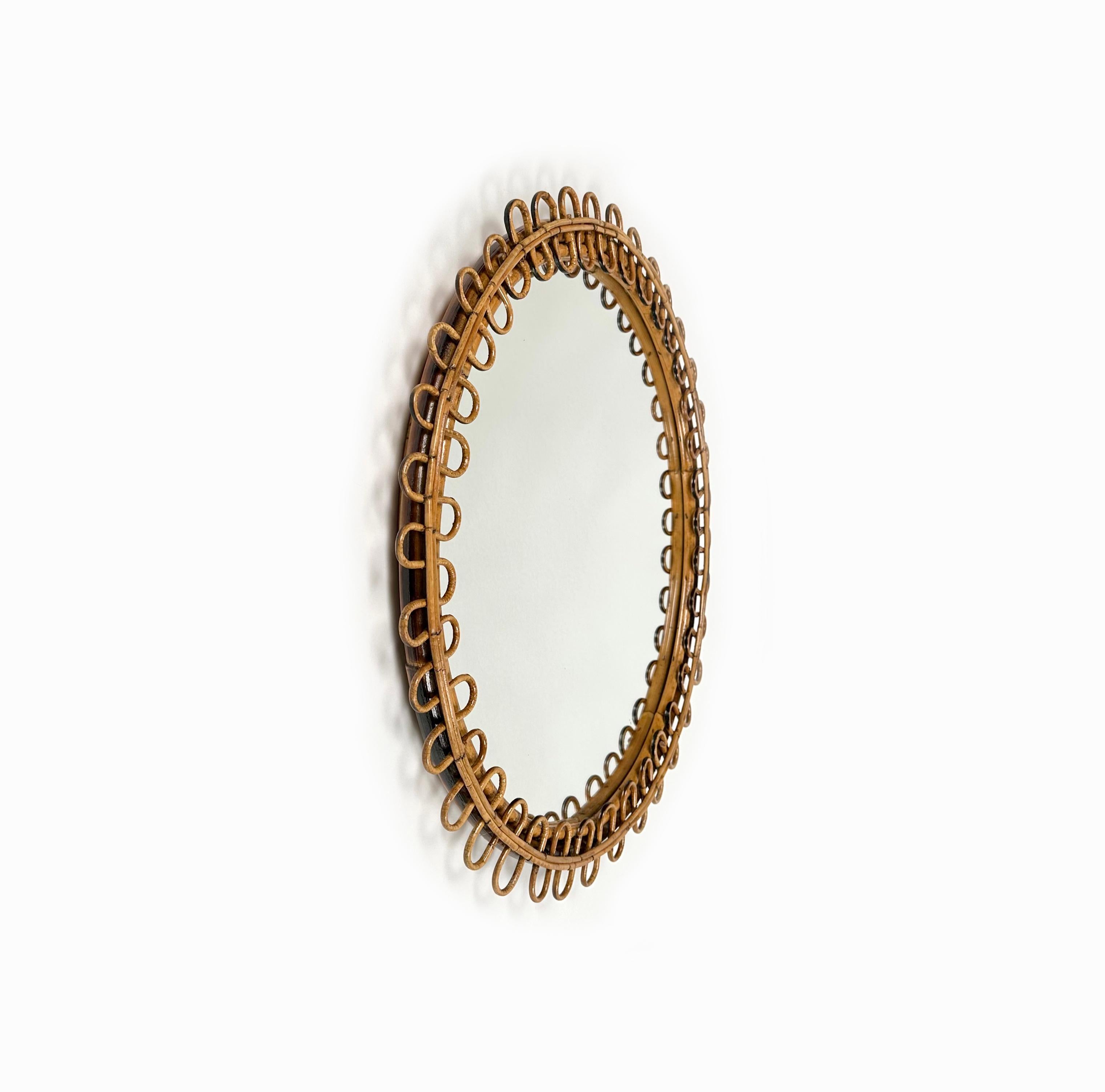 Midcentury Rattan & Bamboo Round Wall Mirror Franco Albini Style, Italy, 1960s In Good Condition In Rome, IT