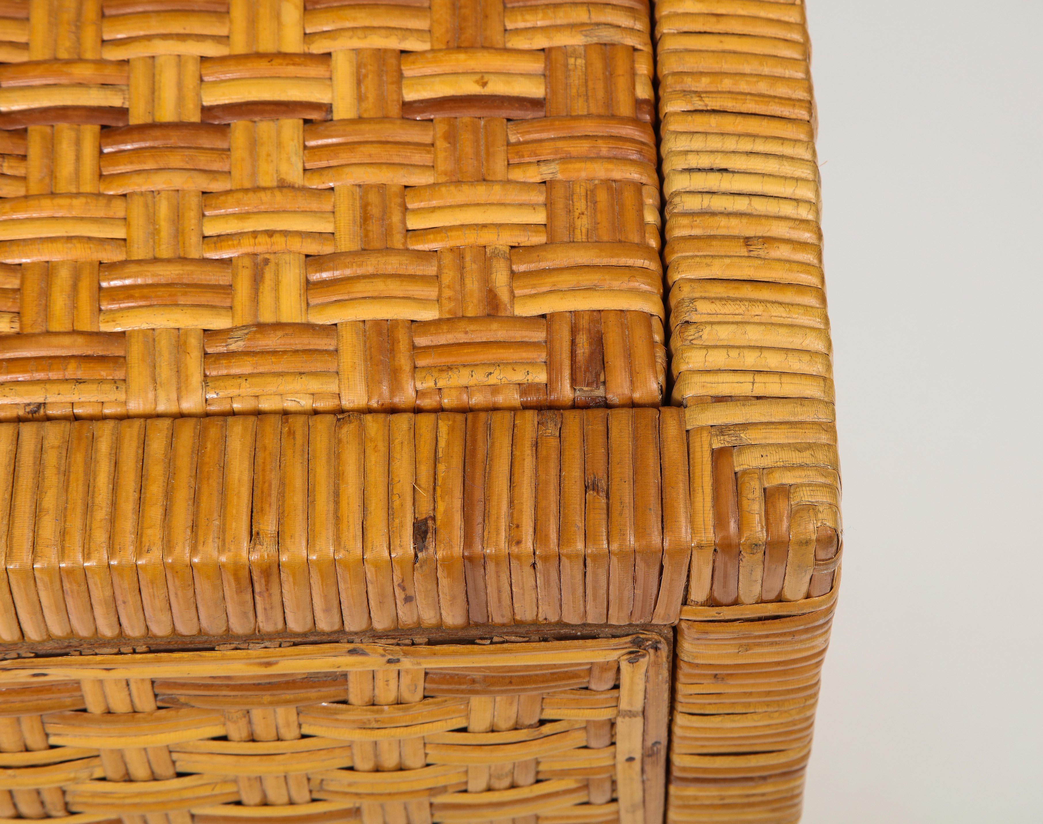 Midcentury Rattan Chest of Drawers In Good Condition In New York, NY