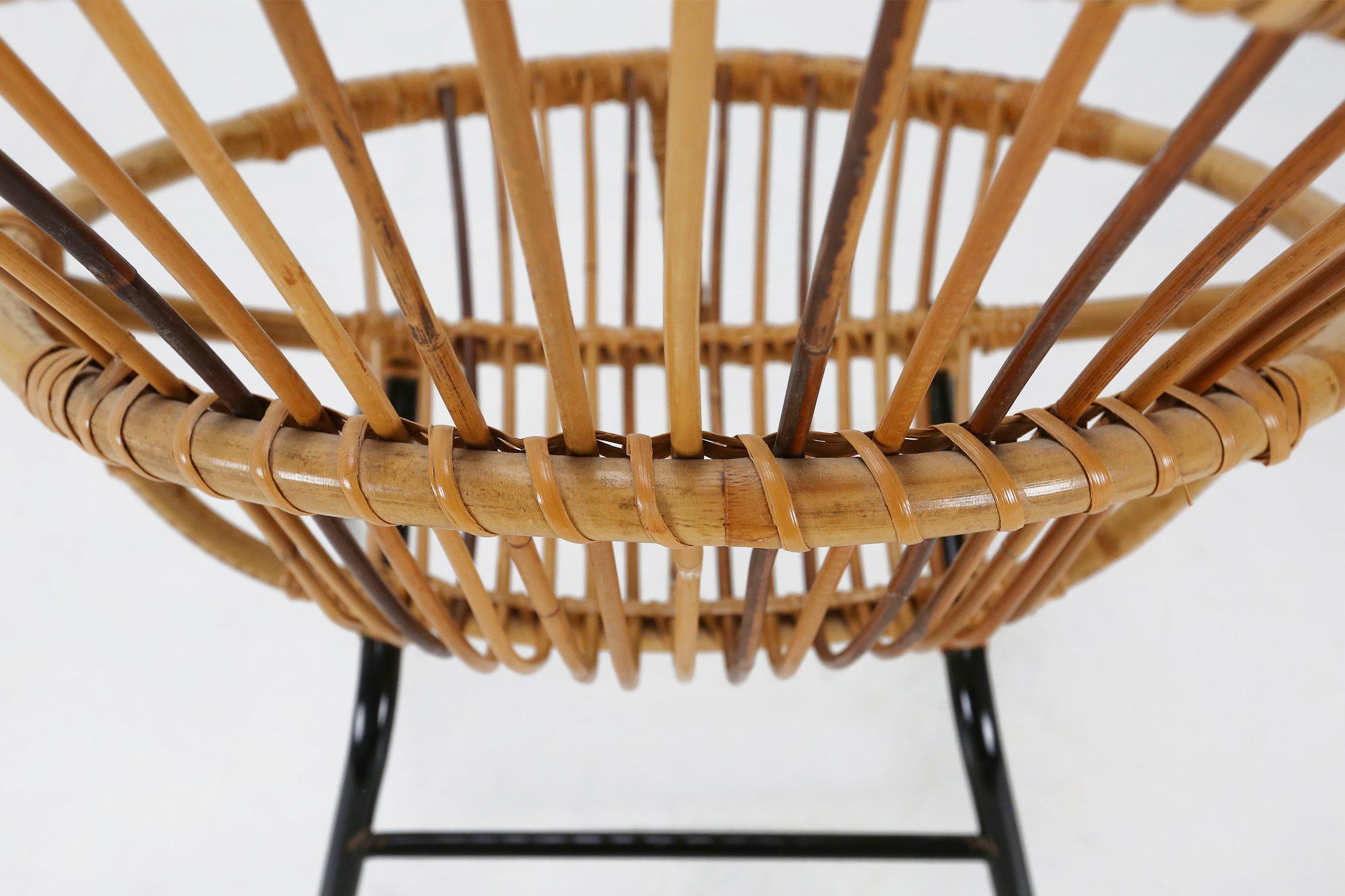 Mid-century rattan children’s lounge chair, the Netherlands 1960s For Sale 3