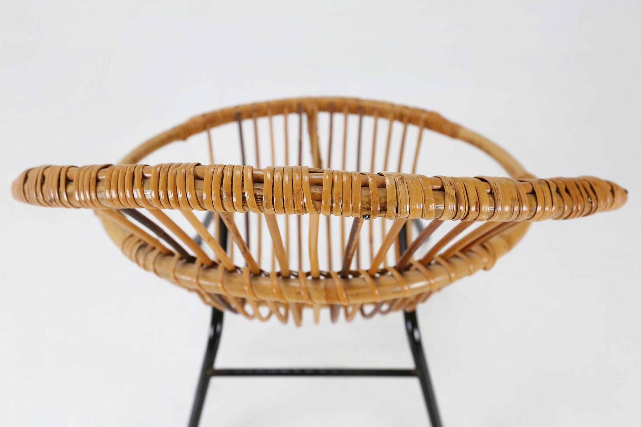 Mid-century rattan children’s lounge chair, the Netherlands 1960s For Sale 4