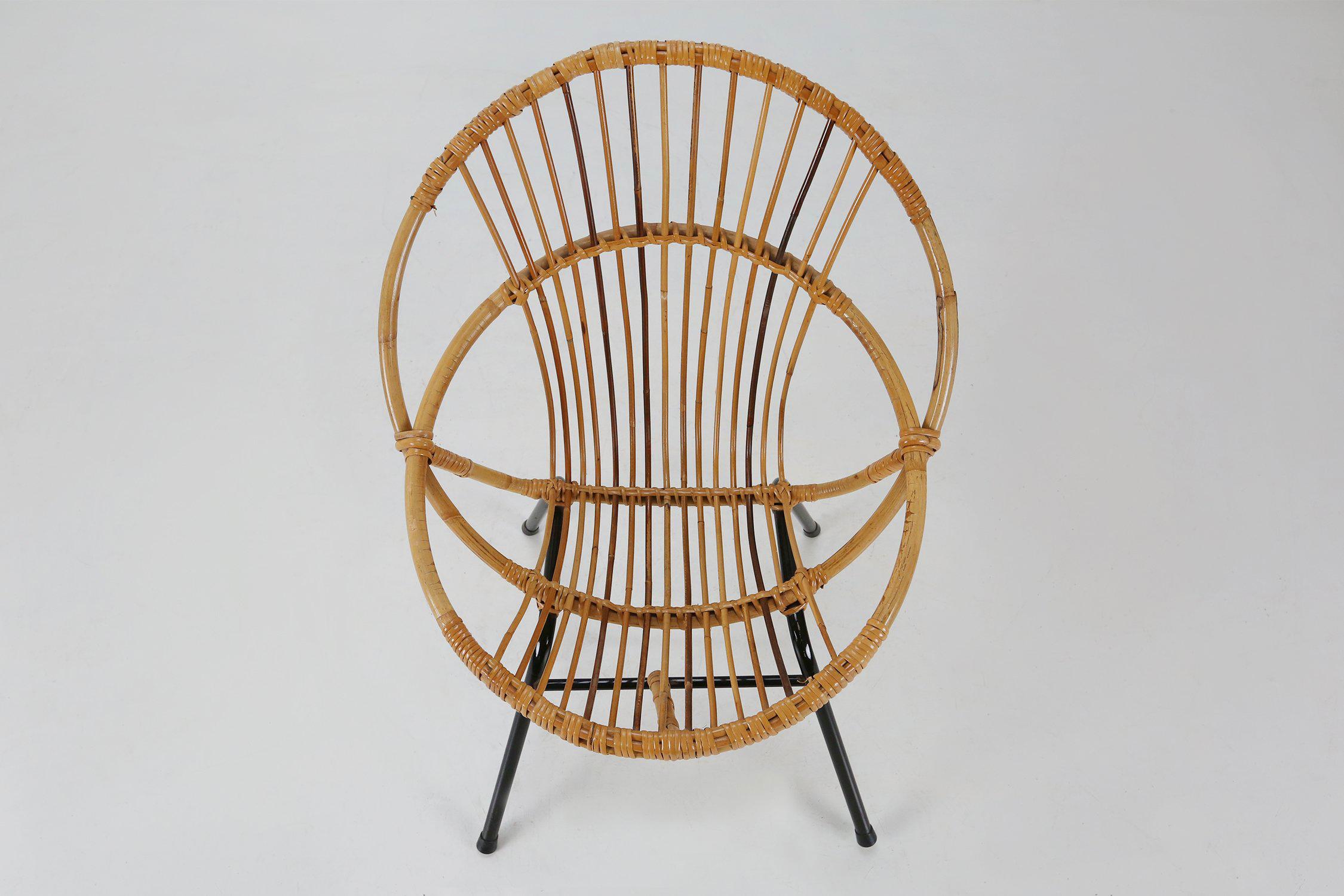 Mid-century rattan children’s lounge chair, the Netherlands 1960s For Sale 1