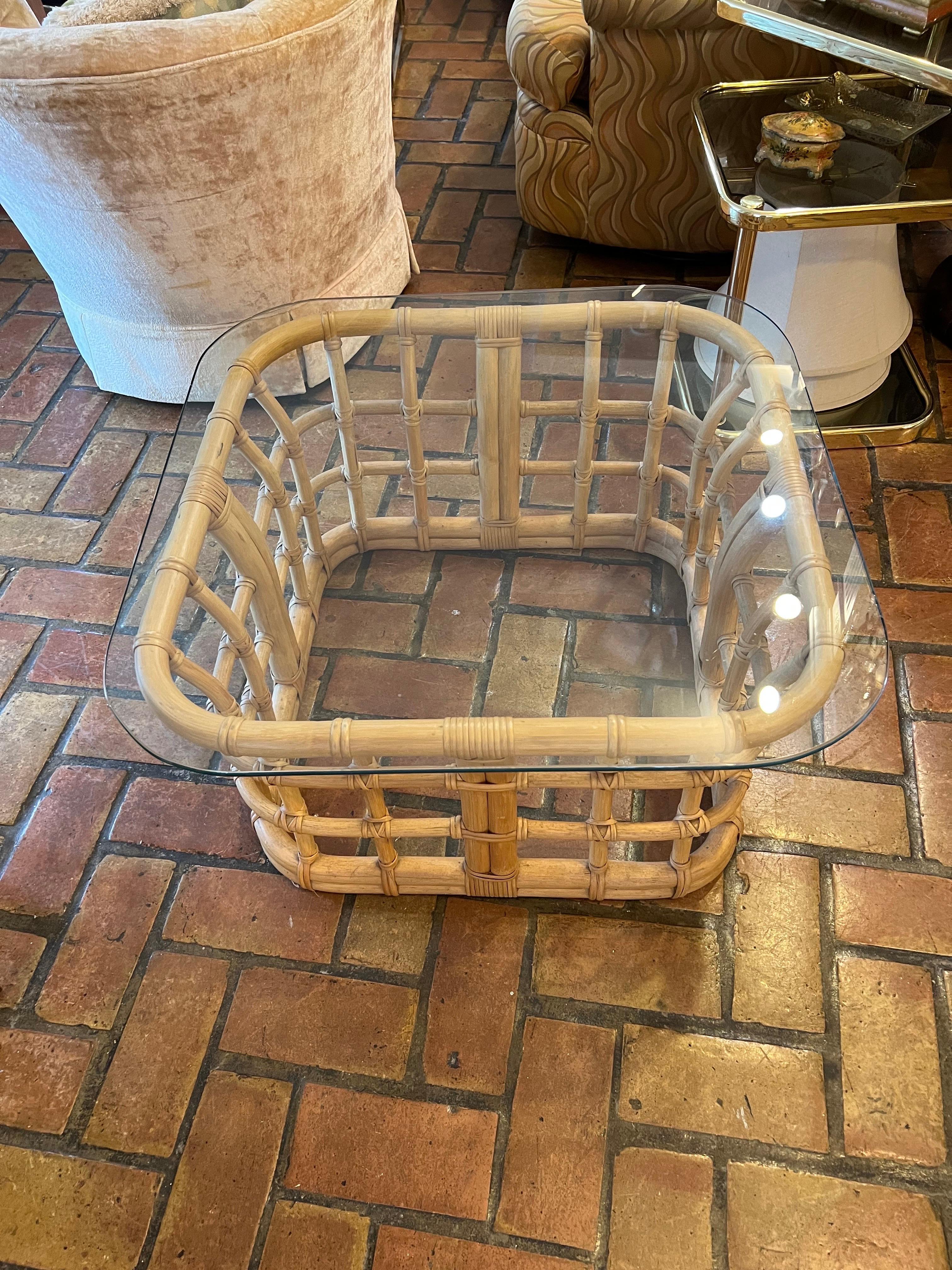 Mid-Century Rattan Coffee Table In Good Condition For Sale In Redding, CT