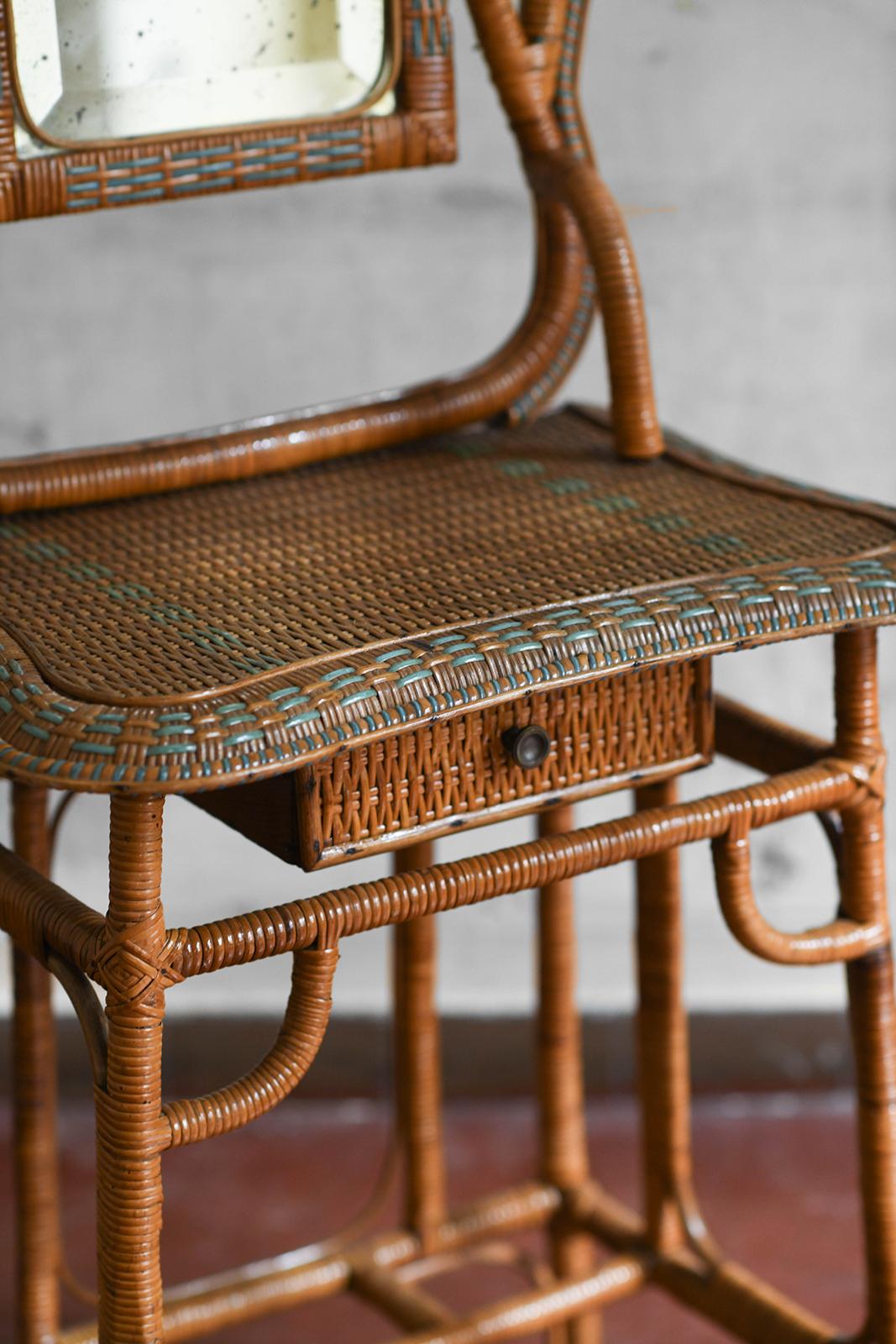 Mid-Century rattan dressing table In Good Condition In Roma, RM