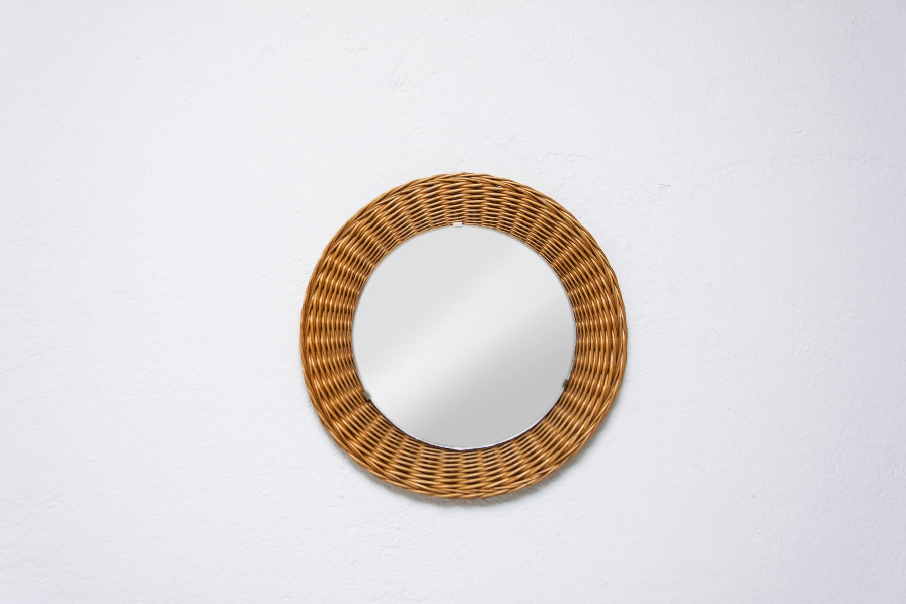 Mid century rattan mirror by Jan Kalous for ÚLUV, 1960´s, Czechoslovakia For Sale 3