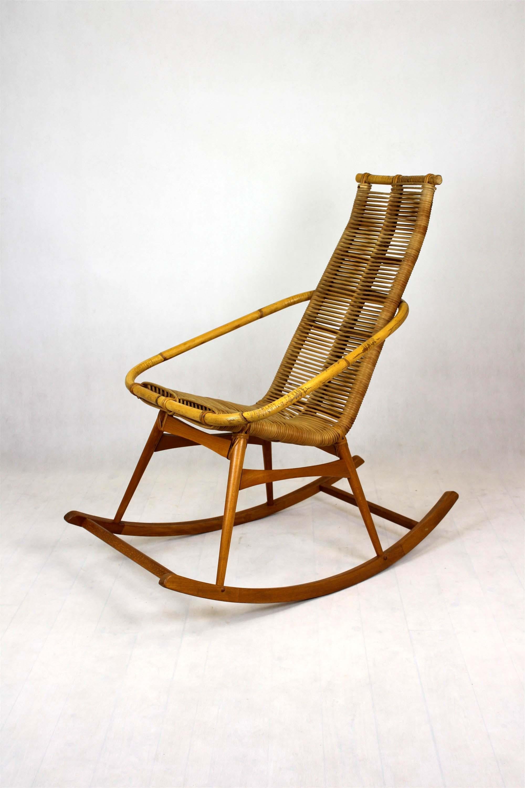 Mid-Century Rattan Rocking Chair, 1960s For Sale 5