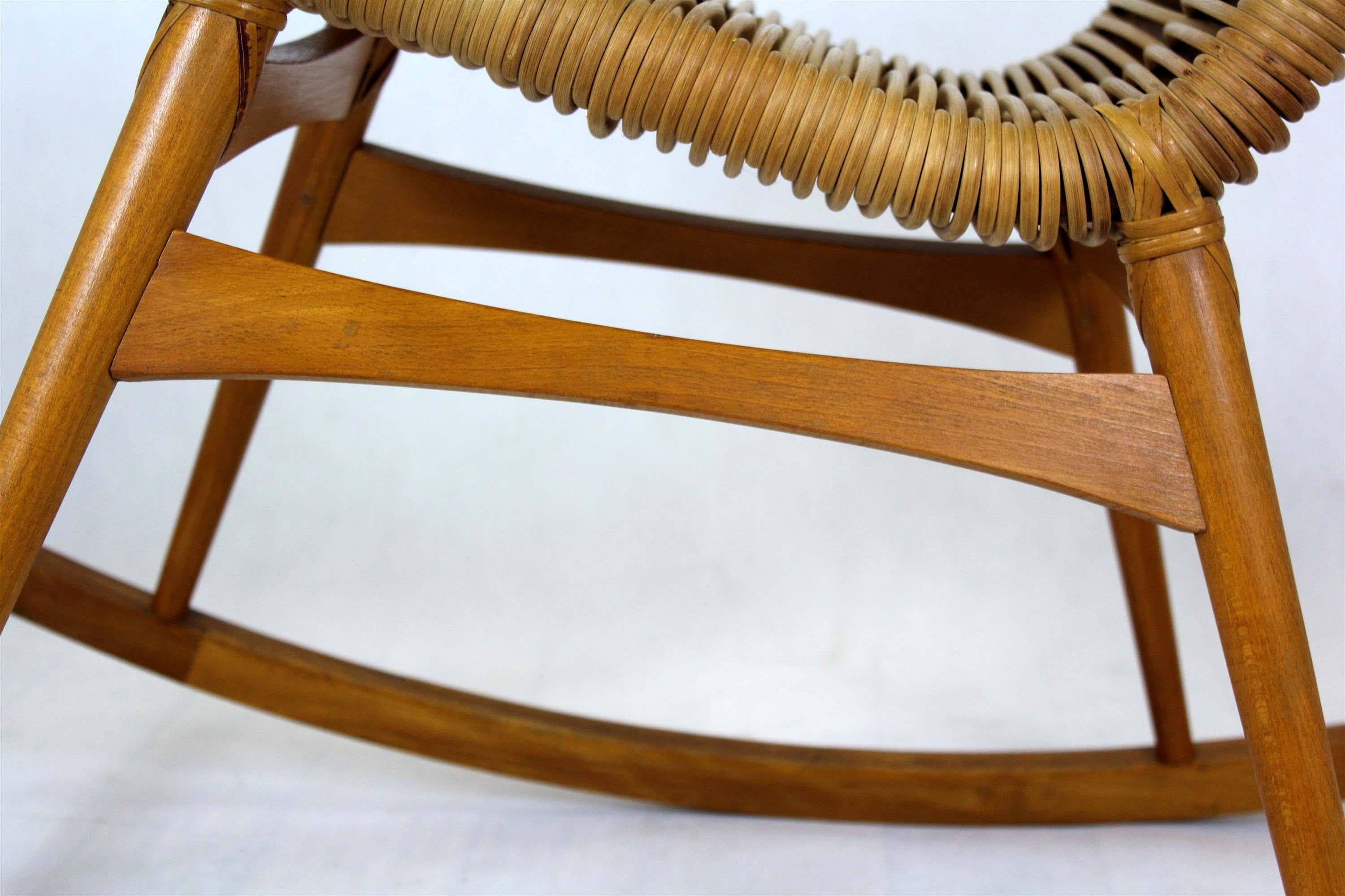 Mid-Century Rattan Rocking Chair, 1960s For Sale 6