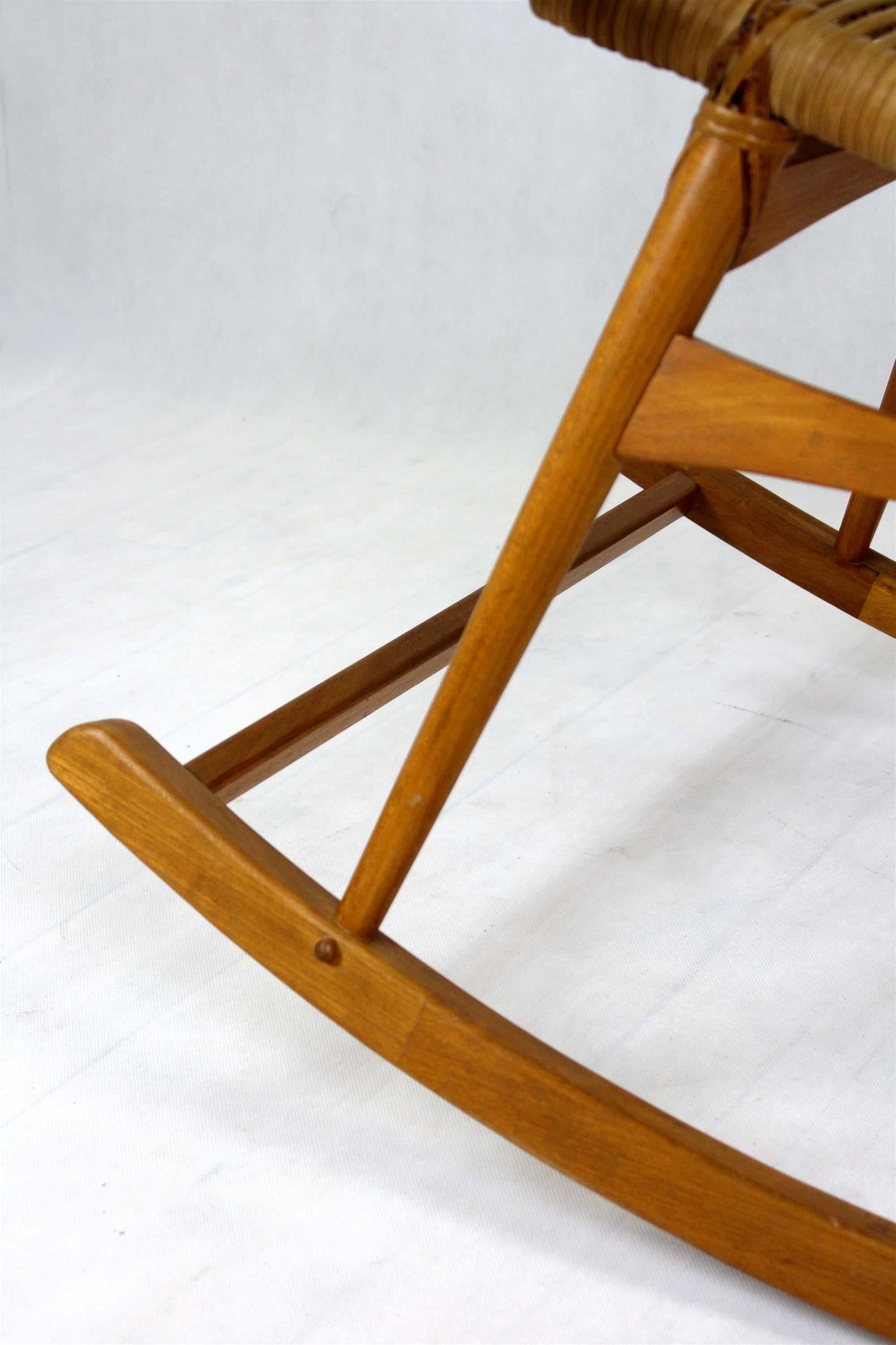 Mid-Century Rattan Rocking Chair, 1960s For Sale 2