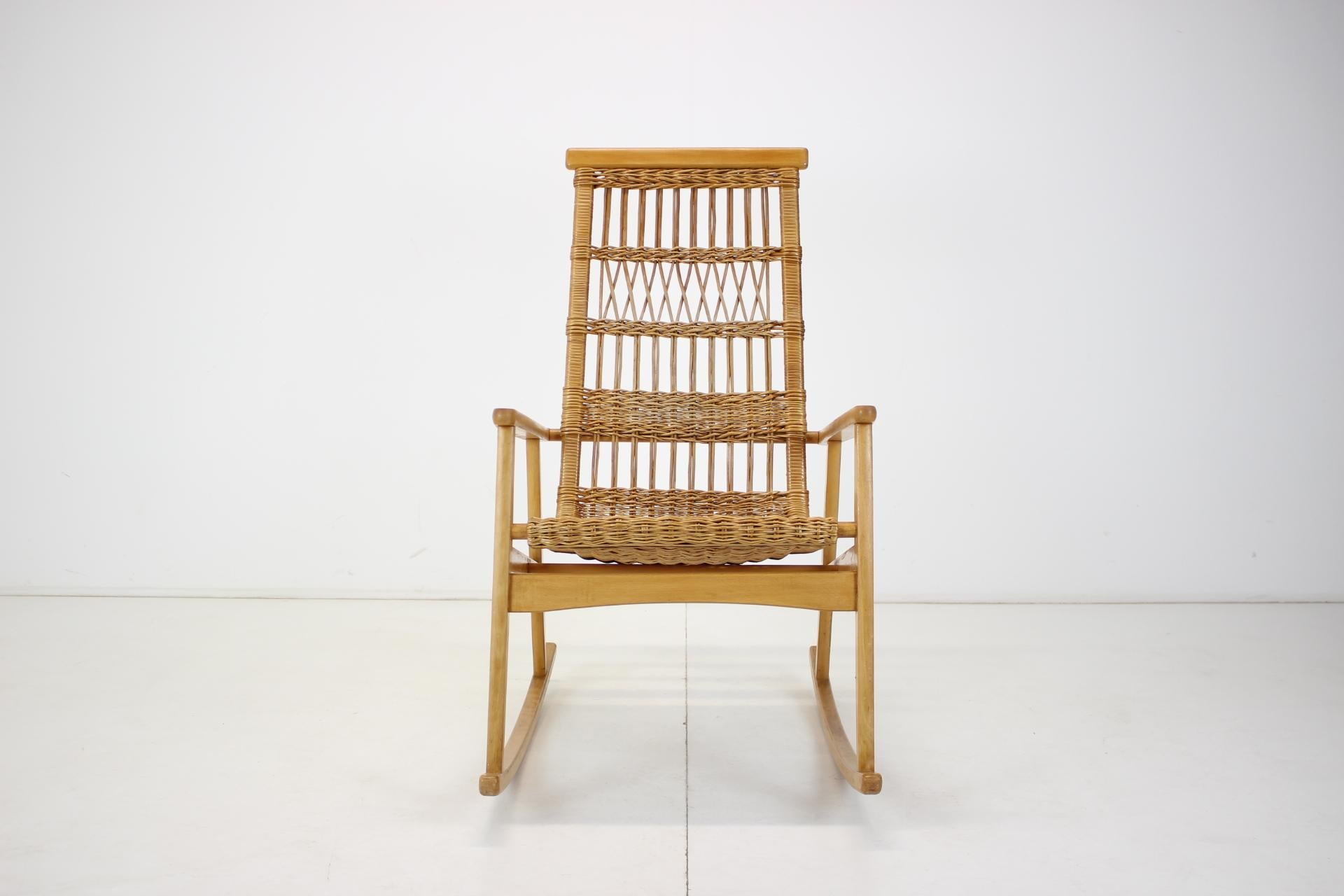 - made in Czechoslovakia
- made of rattan
- good original condition.